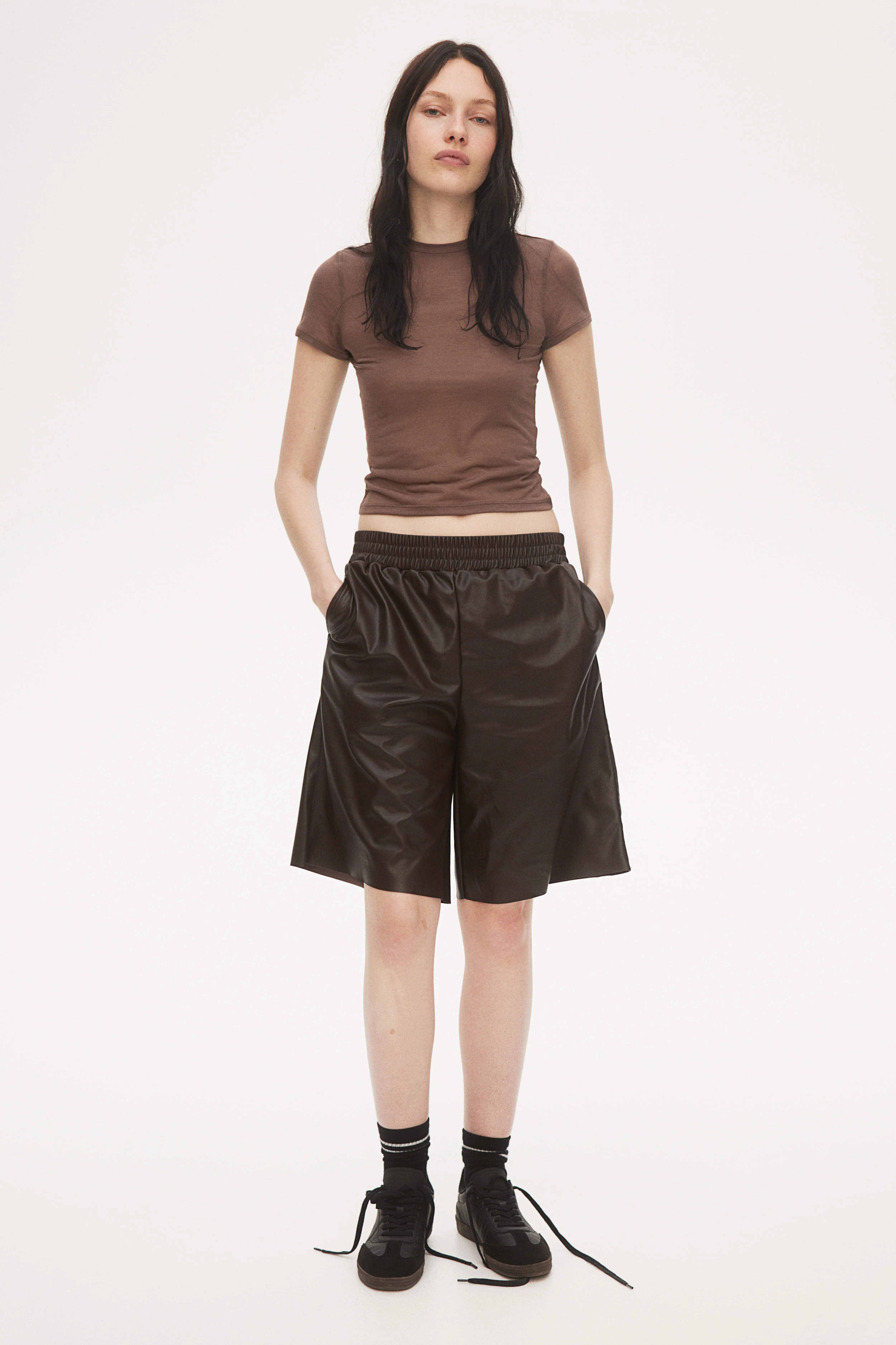 버뮤다 바지 Coated Bermuda shorts 1232134002
