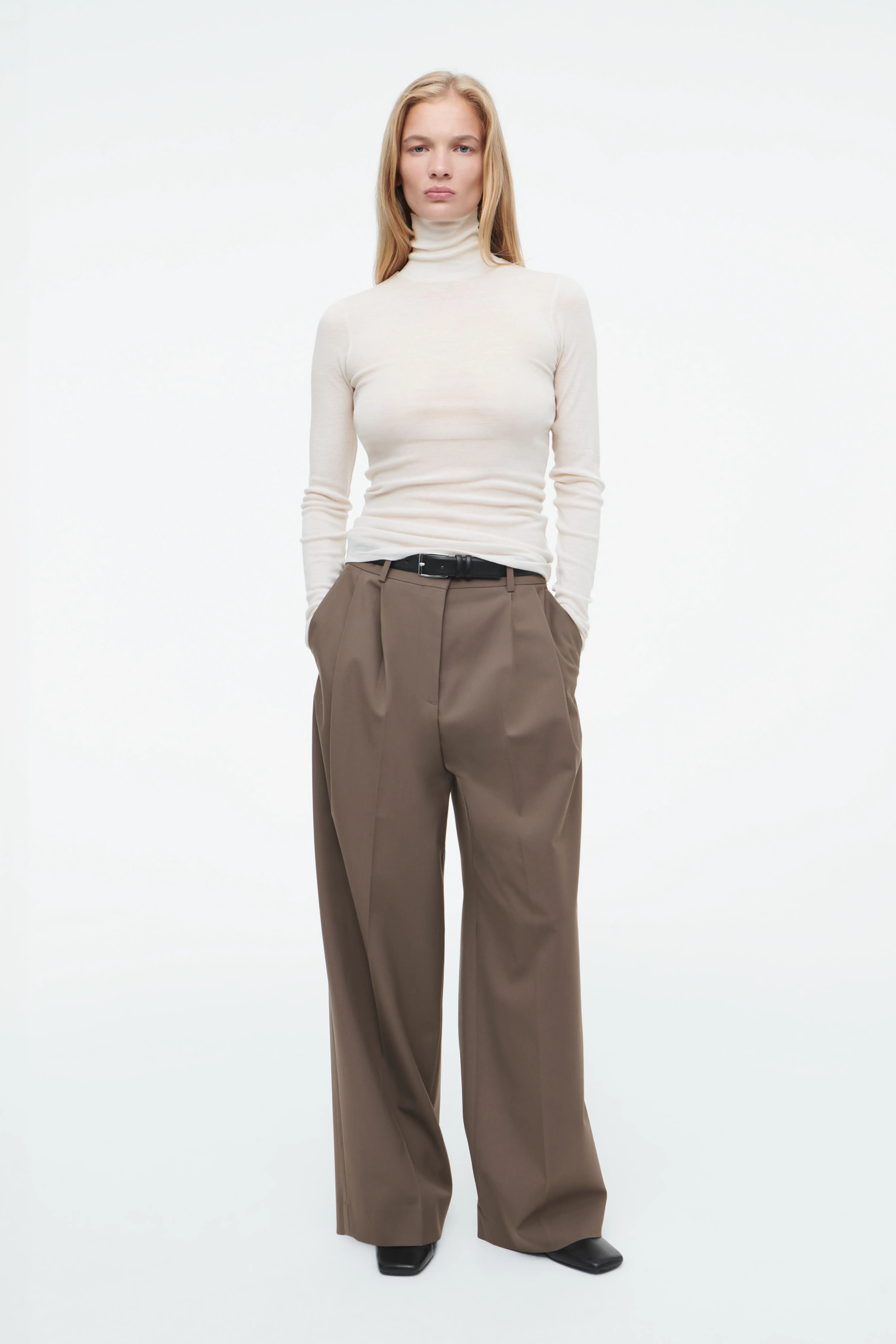 메리노 울 터틀넥 탑 MERINO WOOL TURTLENECK TOP 0989040004