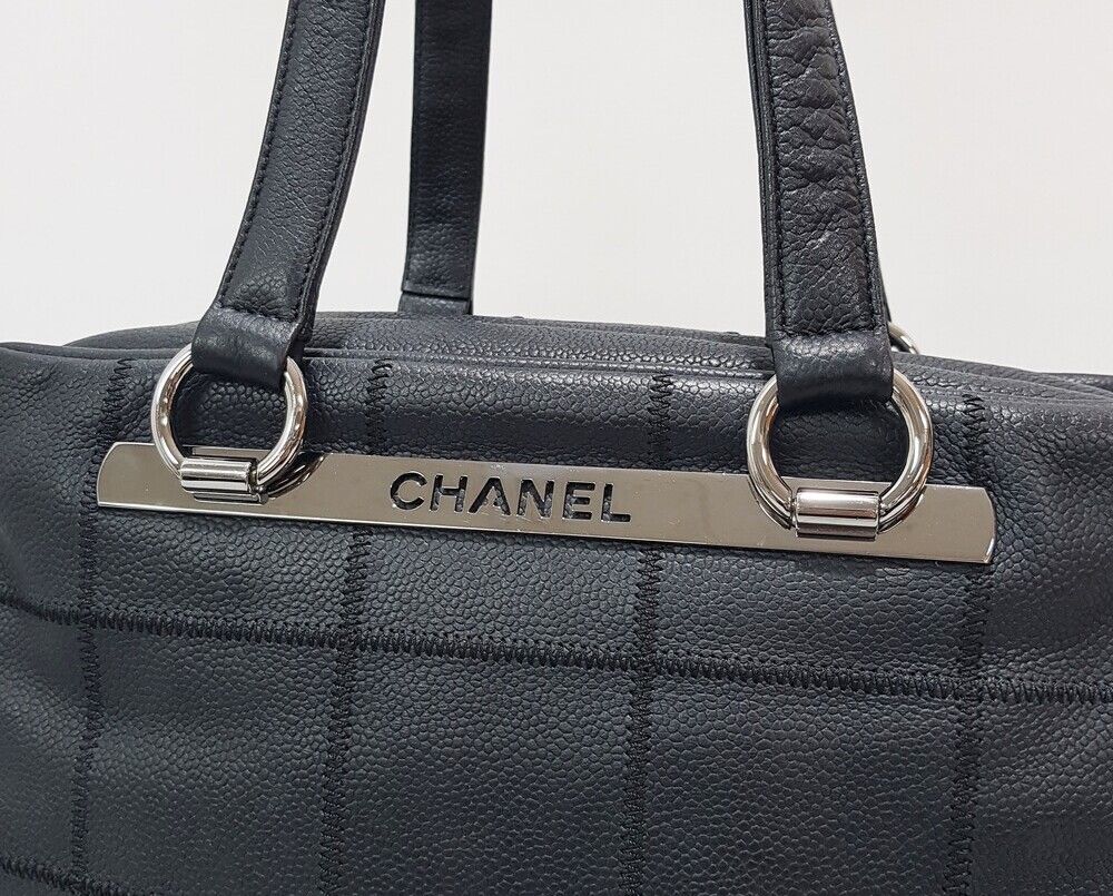 샤넬(CHANEL) | 중고 캐비어 은장 볼링백 닥터백 | 트렌비 샤넬(CHANEL) | 중고  캐비어 은장 볼링백 닥터백 | 트렌비