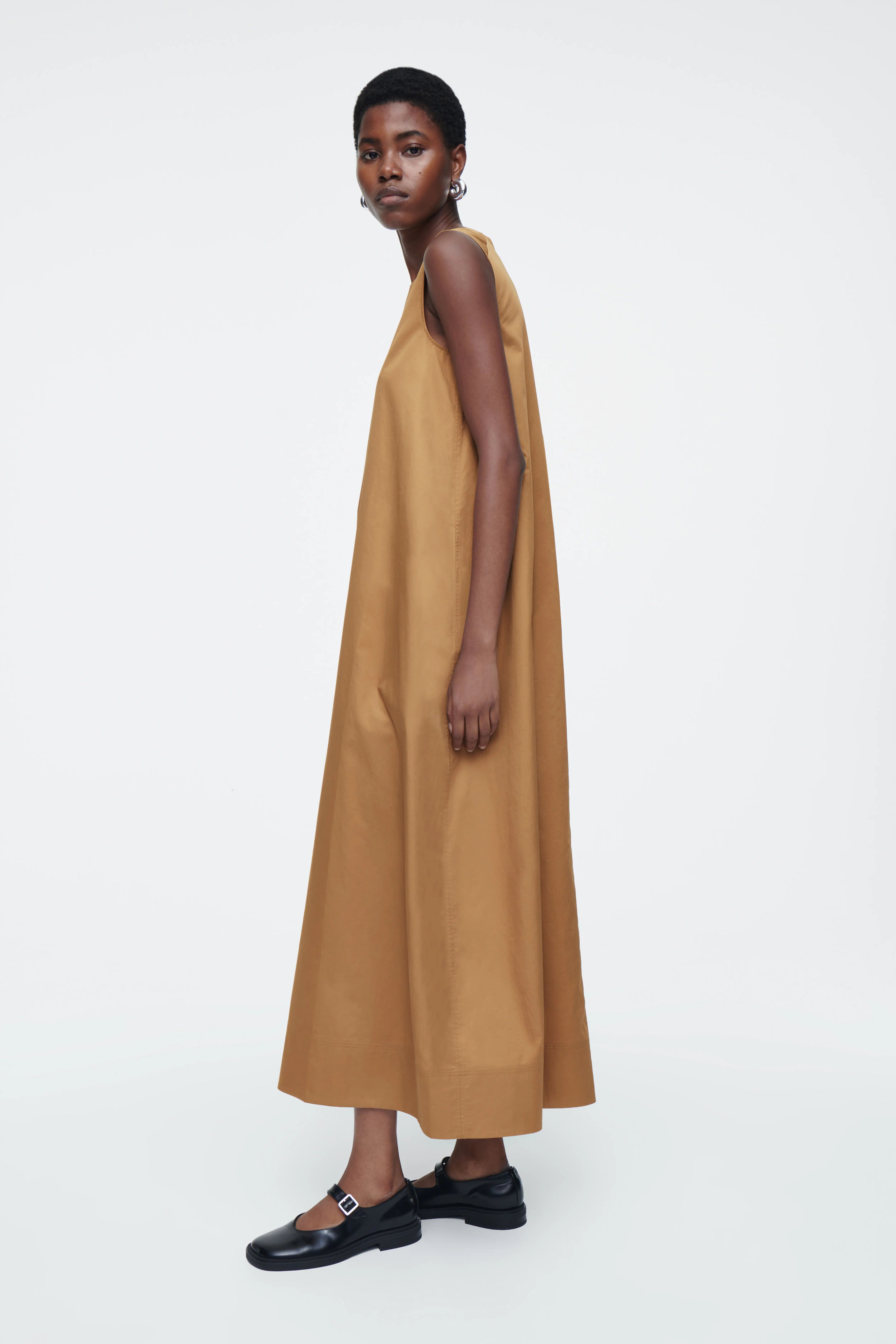 미디 드레스 ROUNDED MIDI DRESS 1248648001