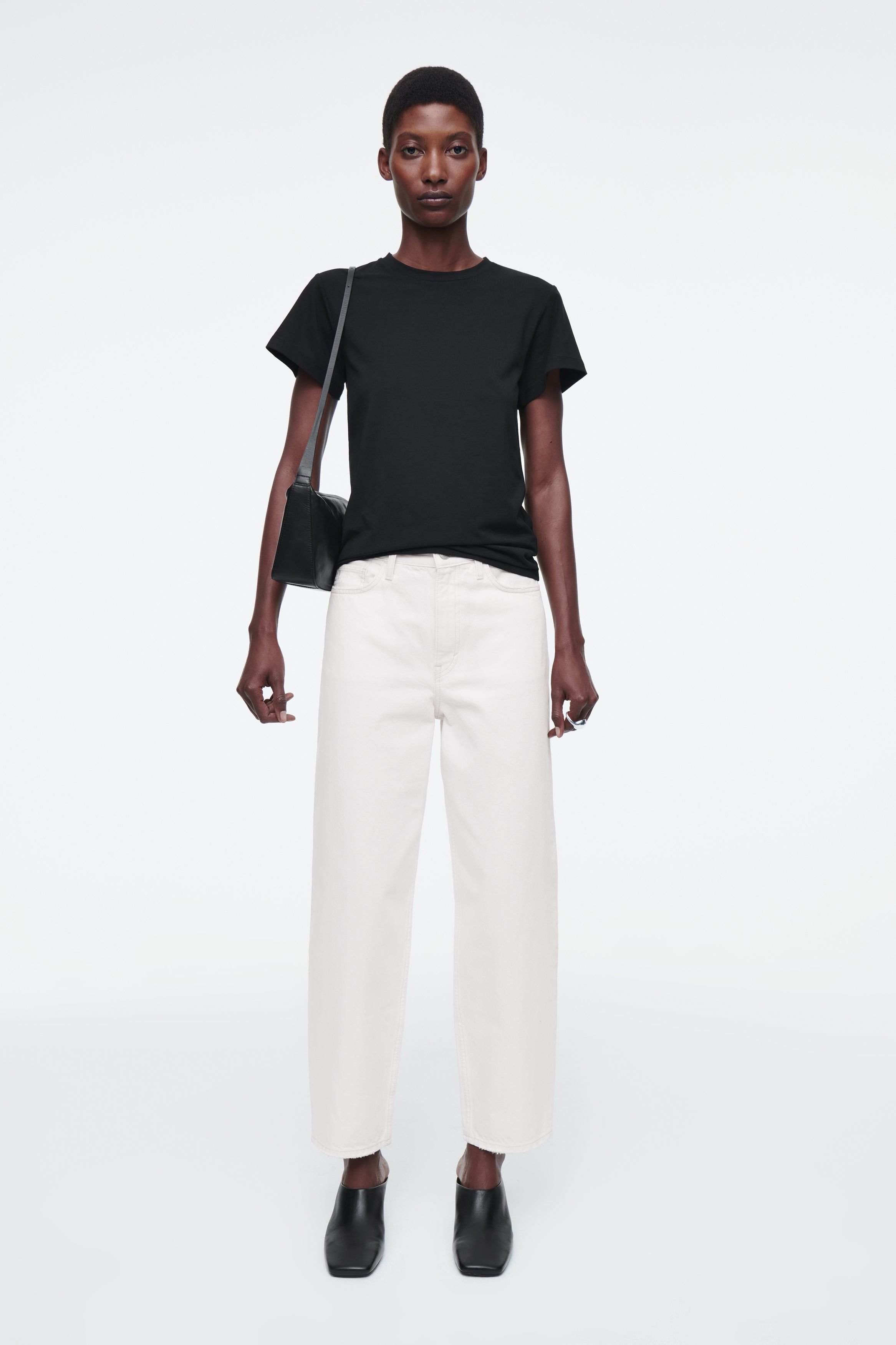 코스(Cos) | 테이퍼드 데님 ARCH TAPERED JEANS 0969093032 | 트렌비