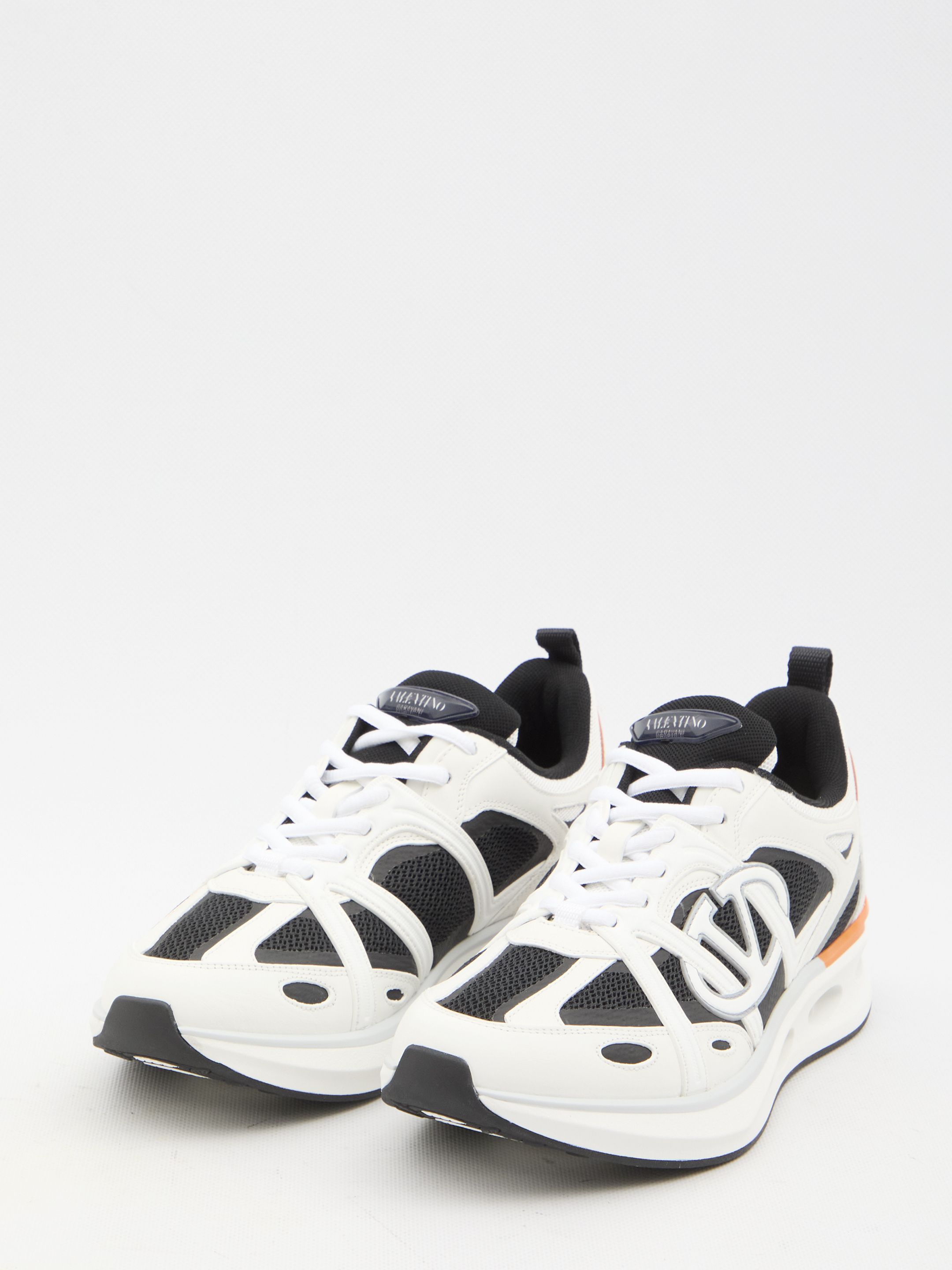 발렌티노 가라바니 스니커즈 5Y2S0I25MCHZH1 WHITE