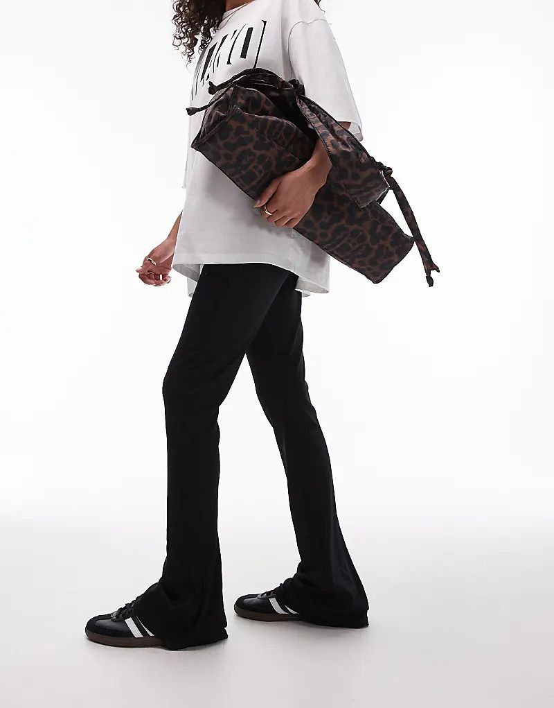 블랙 Enge, gerippte Schlaghose in Schwarz 206586714SCHWARZ