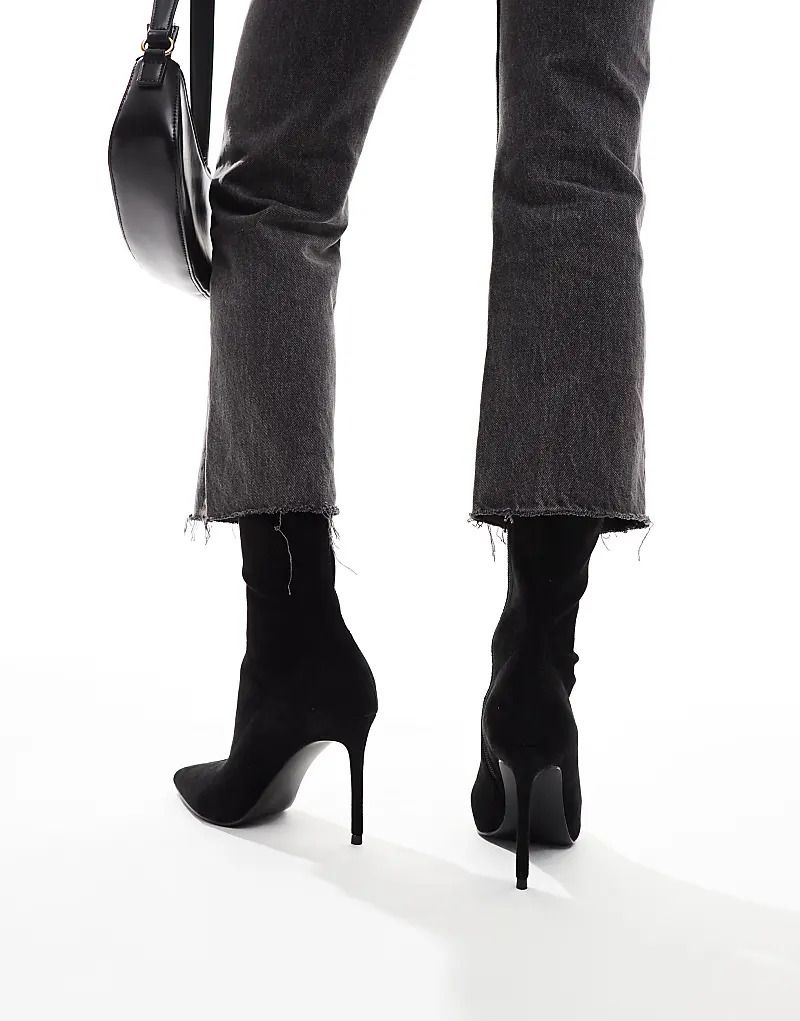 부츠 블랙 & Evie   Stiefel in Schwarz mit reflektierender Optik und hohem Absatz 206575686SCHWARZ