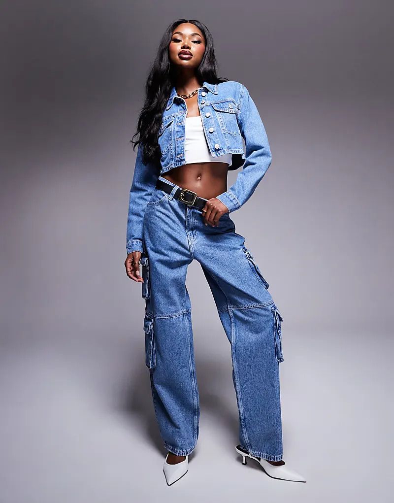 데님 자켓 Jeansjacke in mittelblauer Waschung mit extrem kurzem Schnitt 206686475Denim – Medium