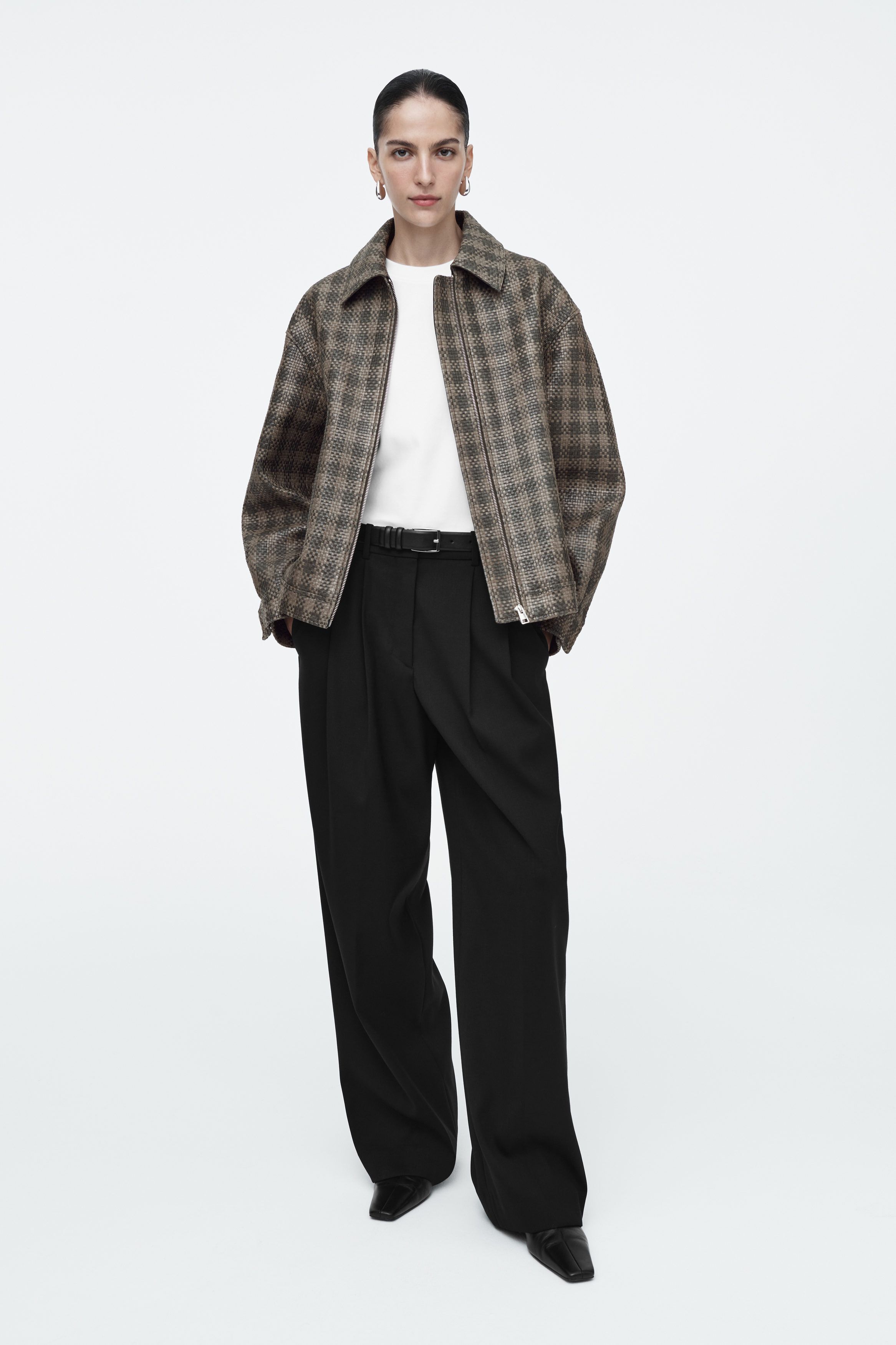 릴렉스 테일러드 울 바지 RELAXED TAILORED WOOL WIDE-LEG TROUSERS 1129676006