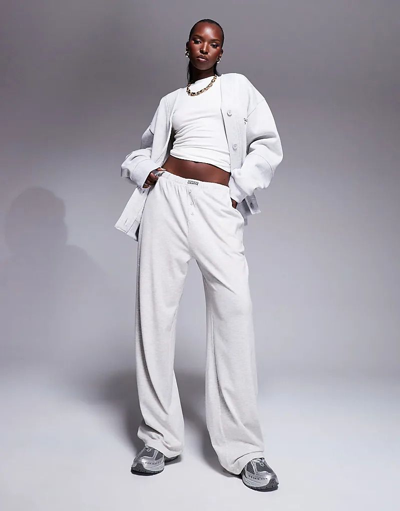 위켄드 바지 그레이 ASOS   Weekend Collective   Hose aus Baumwoll-Jersey in meliertem Grau mit weitem Bein 207213476KALKGRAU