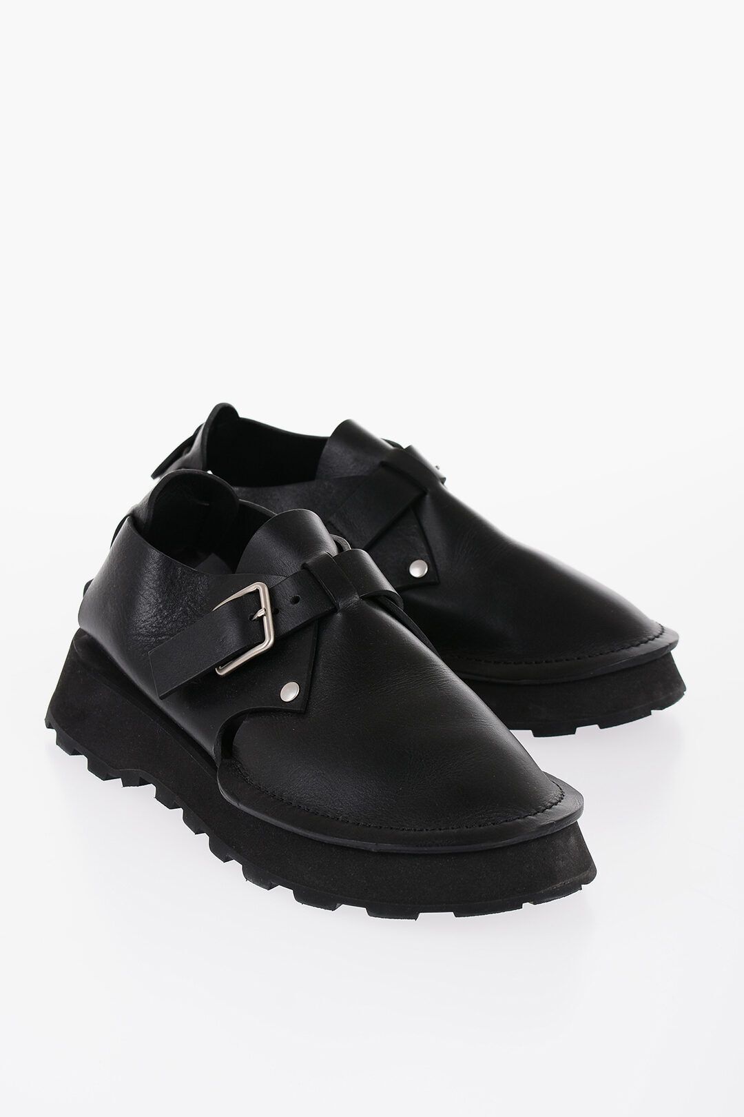 가죽 데저트 부티 버클 Leather Desert Booties with Front Buckle 617304
