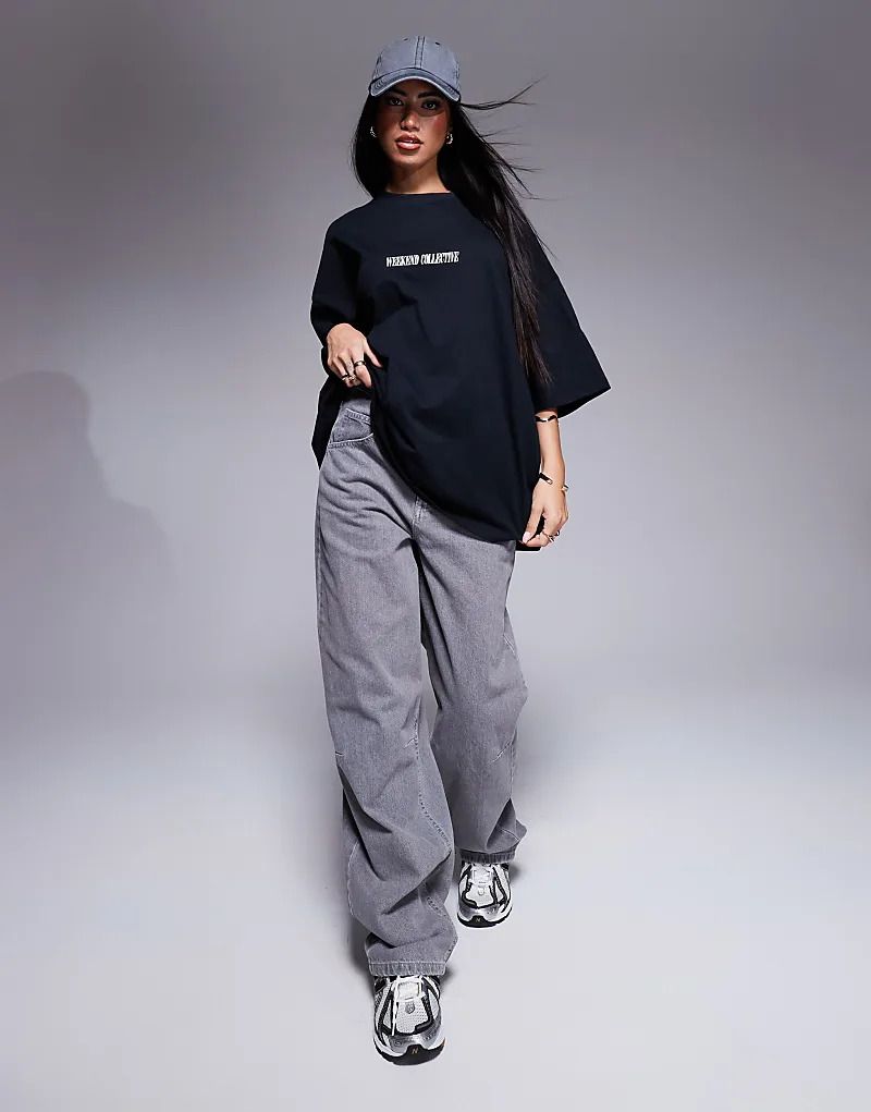 위켄드 블랙 Weekend Collective   Oversize-T-Shirt in Schwarz mit Stapel-Logo auf dem Rucken 205456576SCHWARZ