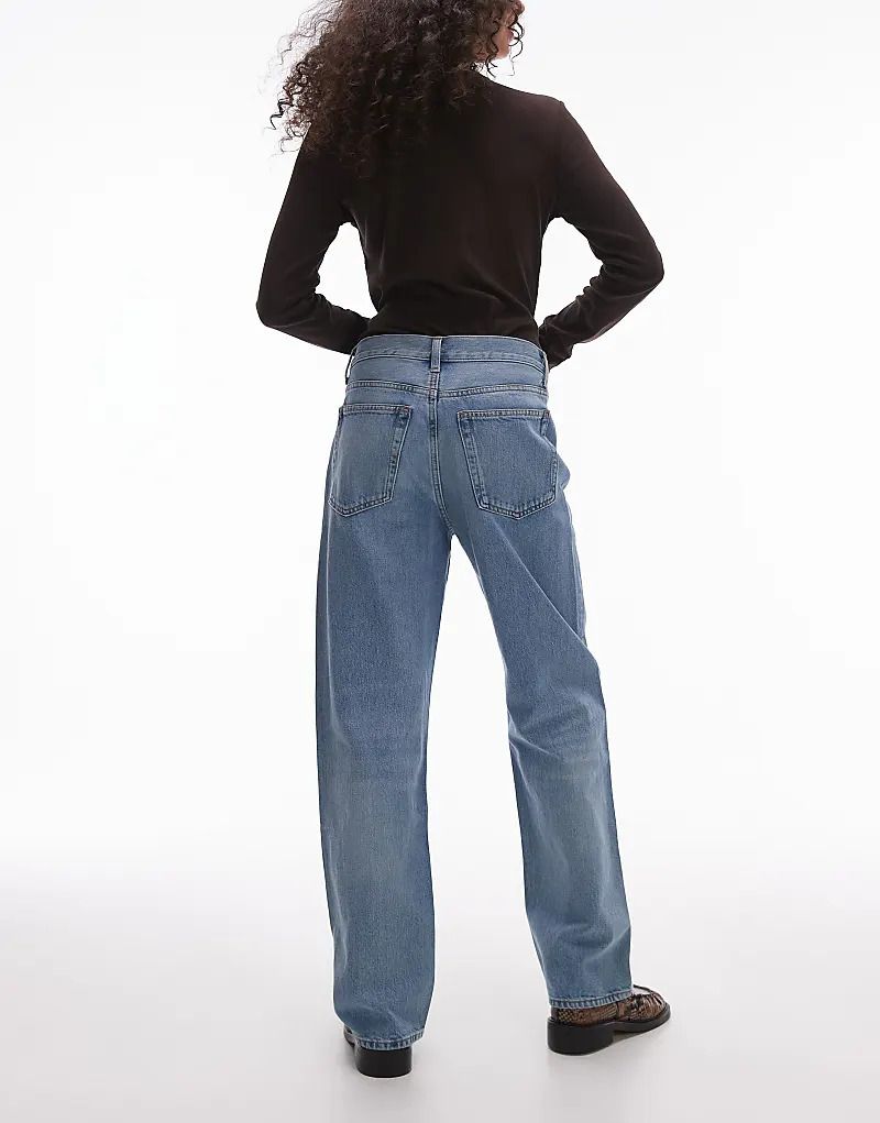 ARKET   Shore   Lassige Boyfriend-Jeans in mittelblauer Waschung mit niedrigem Bund 207395996VERWASCHENES MITTELBLAU