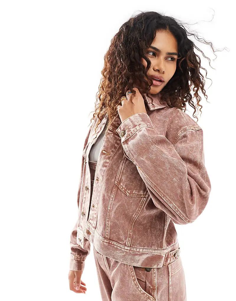 데님 자켓 x ASOS   Exklusive Jeansjacke in Dirty-Waschung 207129884Rosa