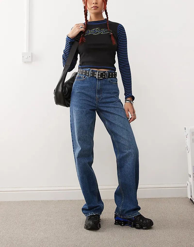 데님 에코 레귤러 & Dr. Denim   Echo   Regular und gerade geschnittene Jeans in mittelblauer Stone-Waschung in Spruhoptik 207481918mittelblaue Waschung