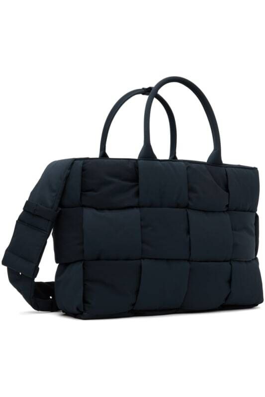 네이비 아르코 패디드 토트 Navy Arco Padded Tote 14680731