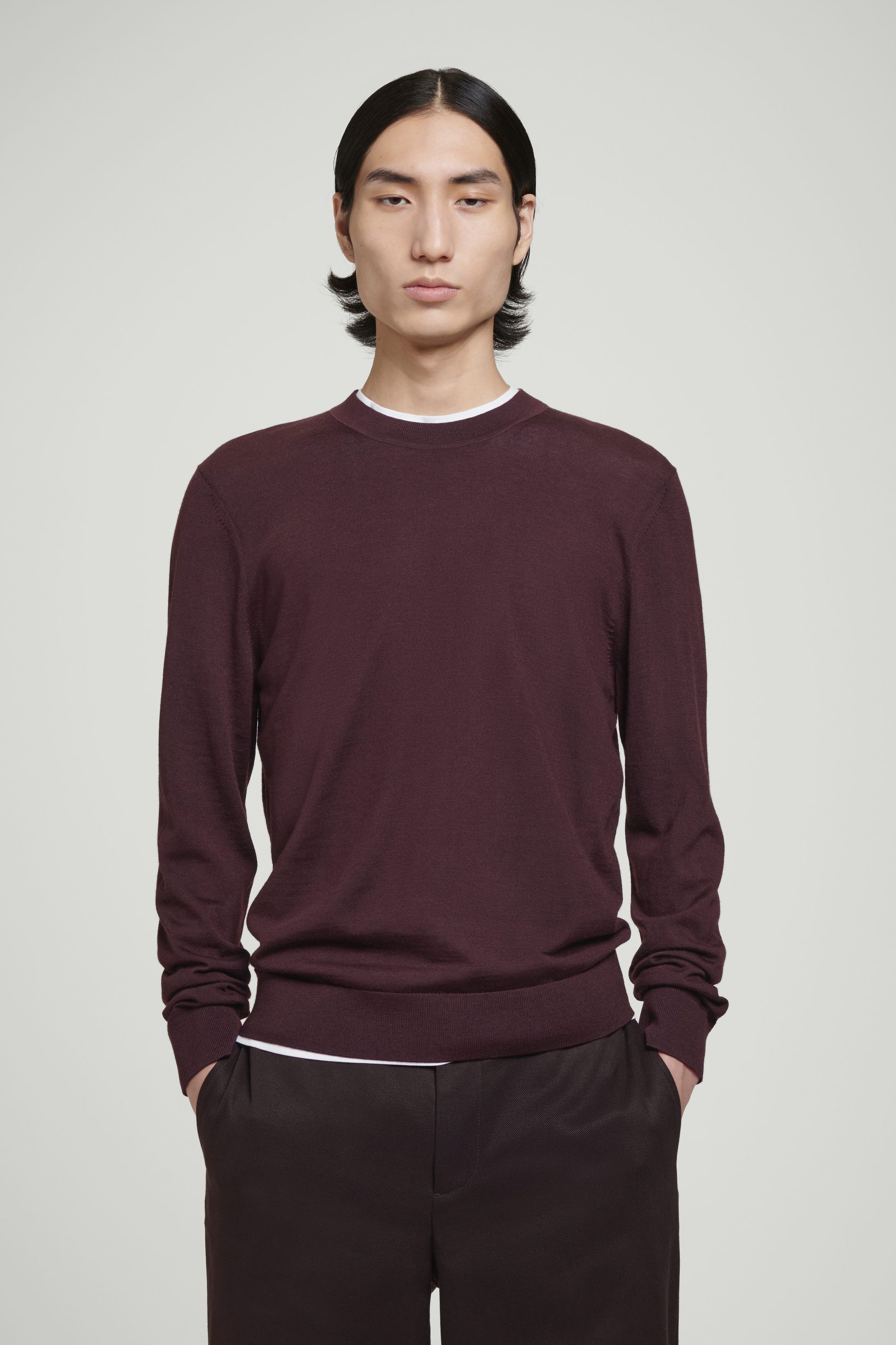 슬림 메리노 울 크루넥 점퍼 SLIM MERINO WOOL CREW-NECK JUMPER 1260173003