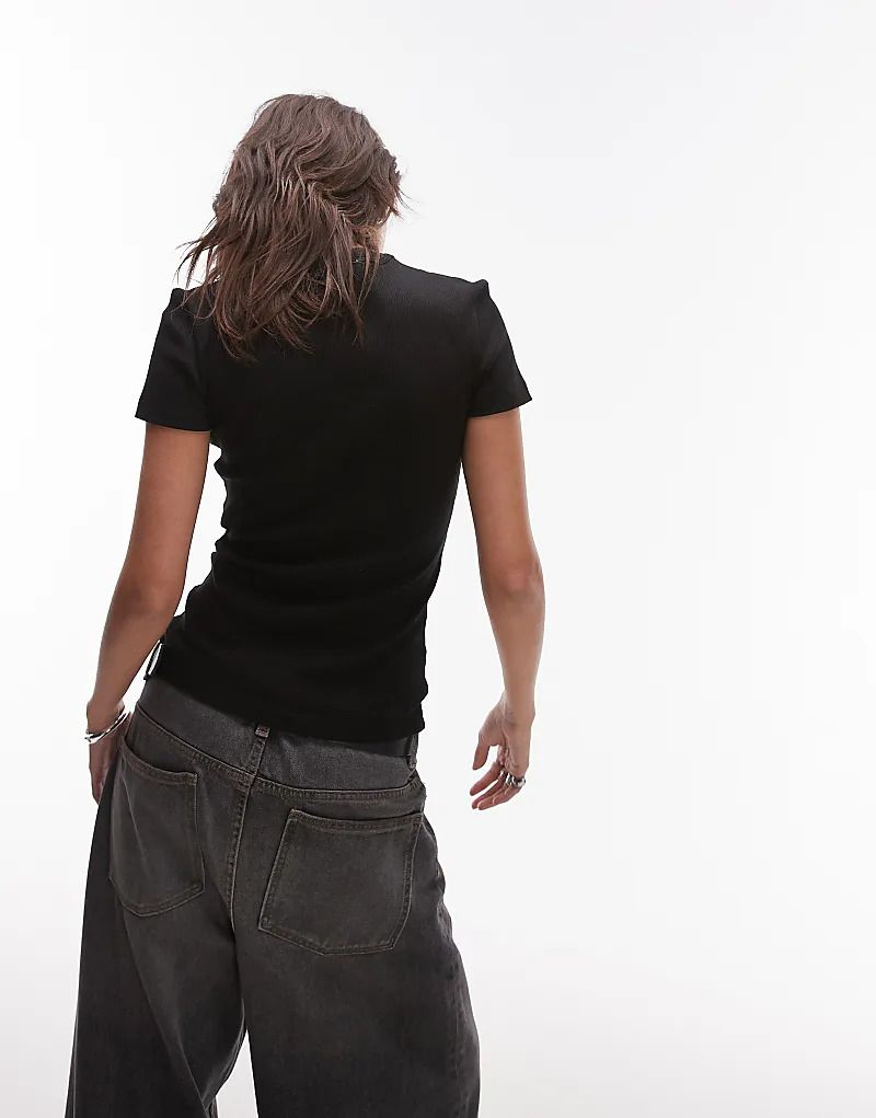 티셔츠 블랙 로고 Figurbetontes T-Shirt in Schwarz mit Logo 207031262SCHWARZ
