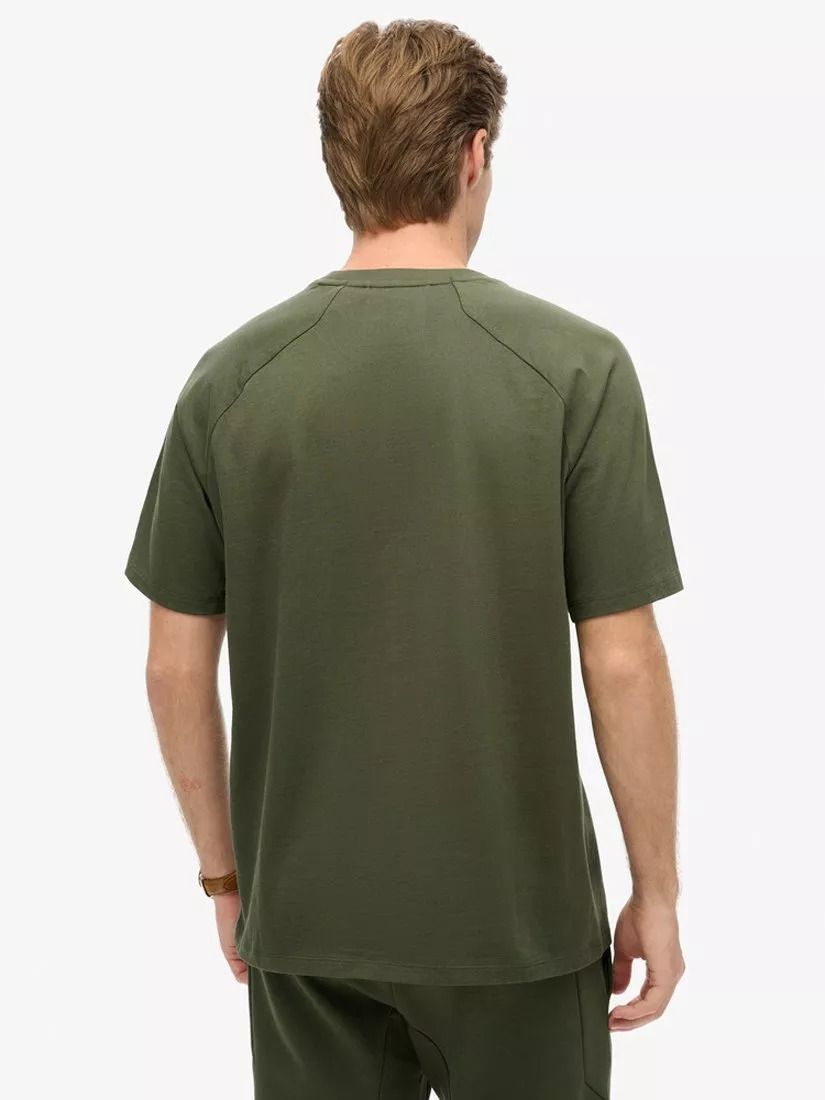 테크 릴렉스 티셔츠 다크 그린 Tech Relaxed T-Shirt, Dark Moss Green 112314061