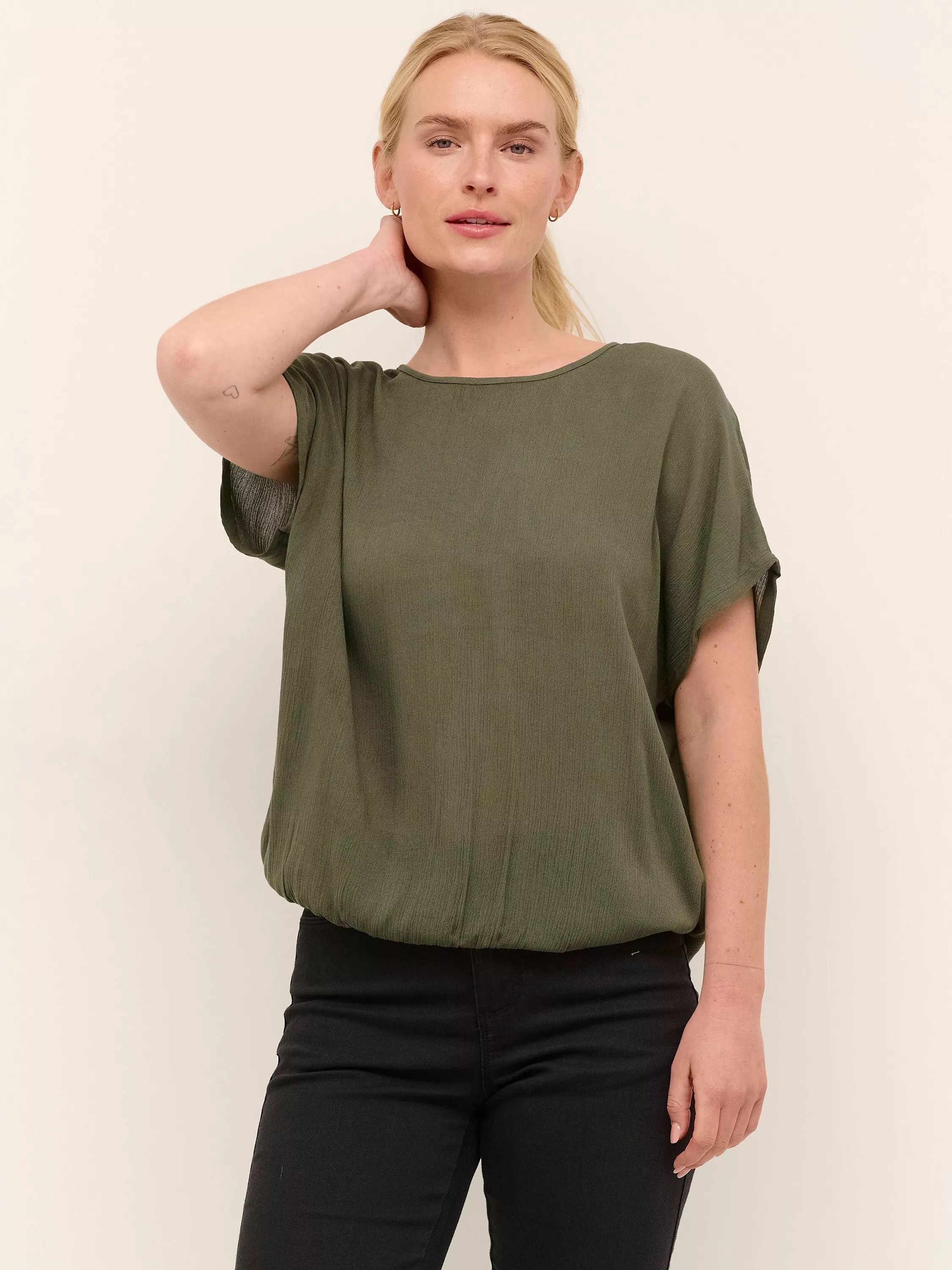 앰버 티셔츠 Amber Stanley T-Shirt 6170272 Grape Leaf