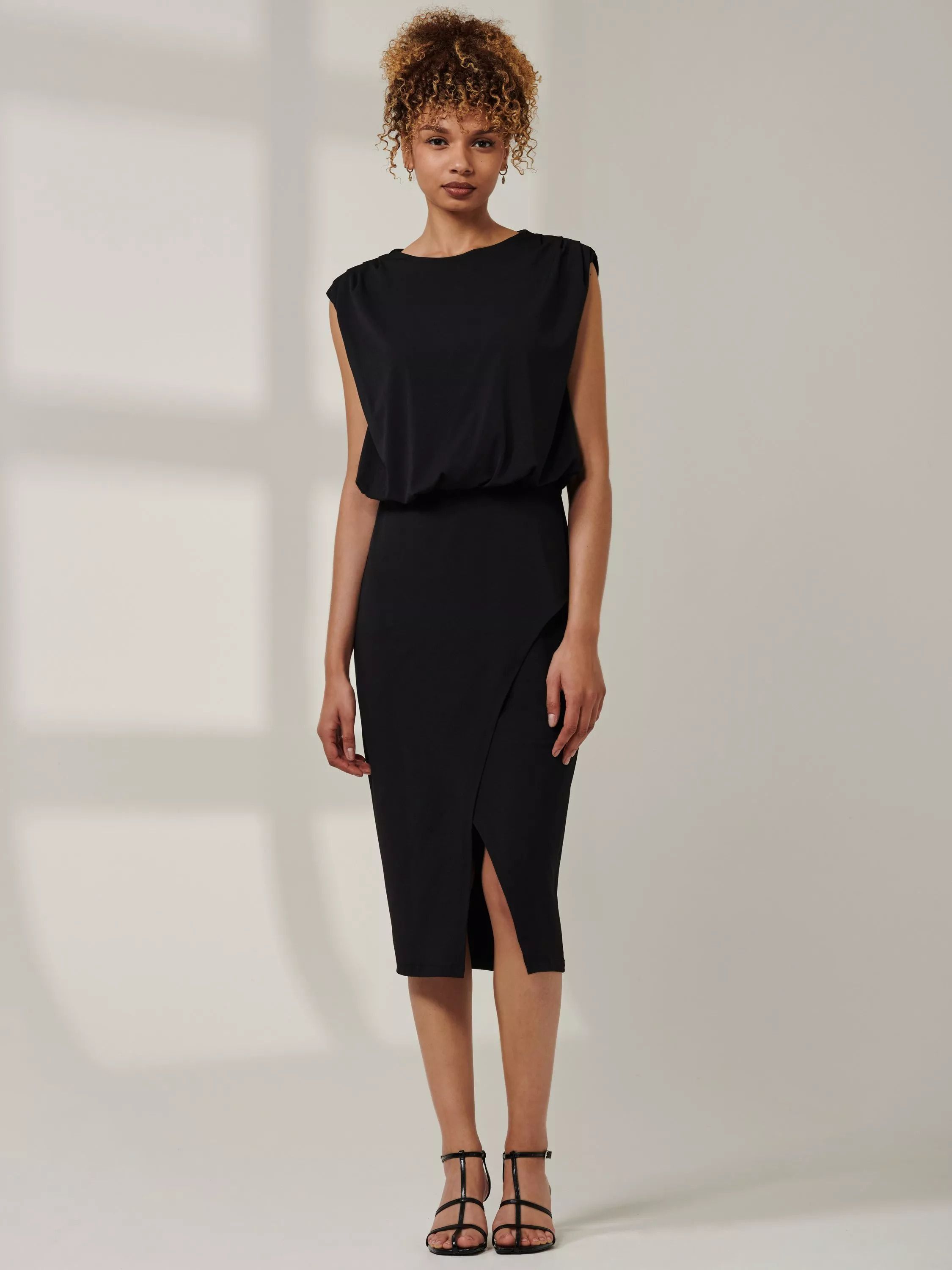 키라 드레이프 바디콘 드레스 블랙 Kira Tiered Draped Bodycon Dress, Black 112482022