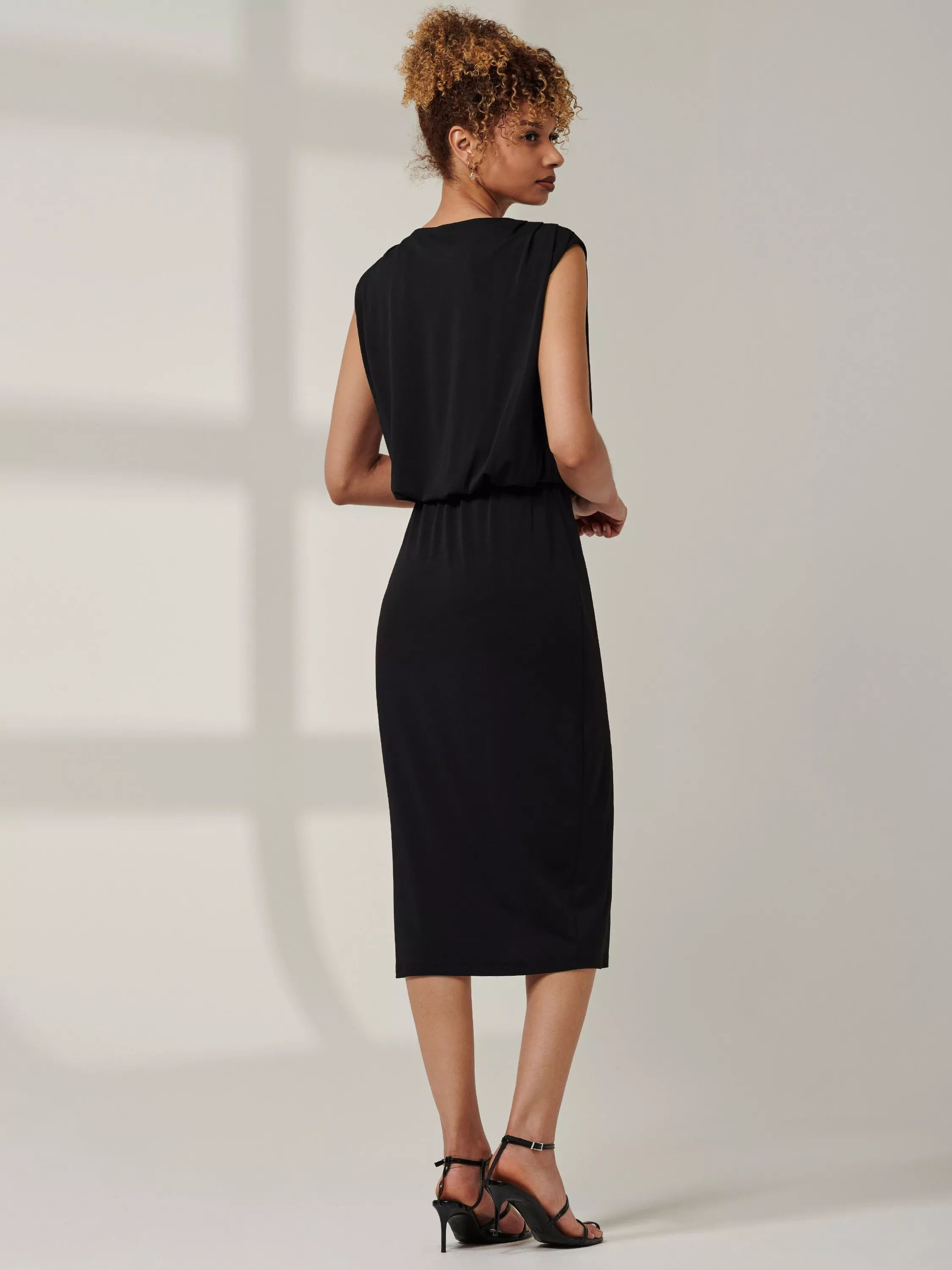 키라 드레이프 바디콘 드레스 블랙 Kira Tiered Draped Bodycon Dress, Black 112482022