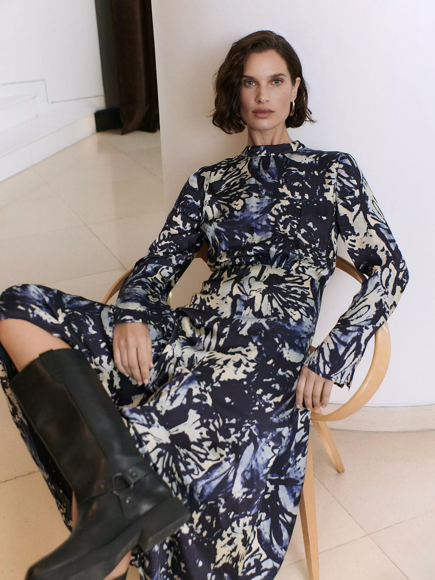 플로랄 새틴 미디 드레스 Dazzled Floral Satin Midi Dress, Navy/Multi 112451702