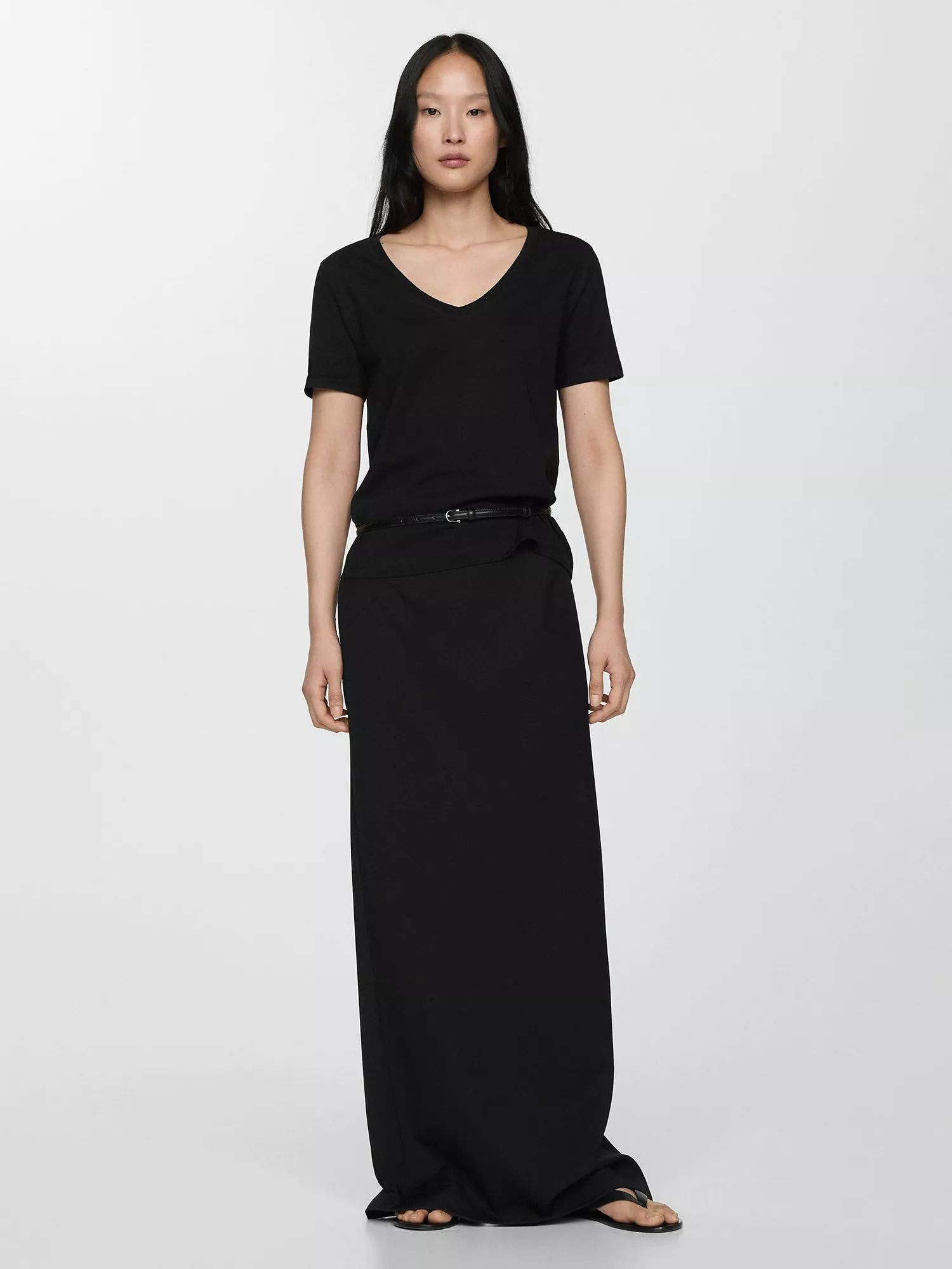 브이넥 티셔츠 Chalapi V-Neck T-Shirt 112155982 Black