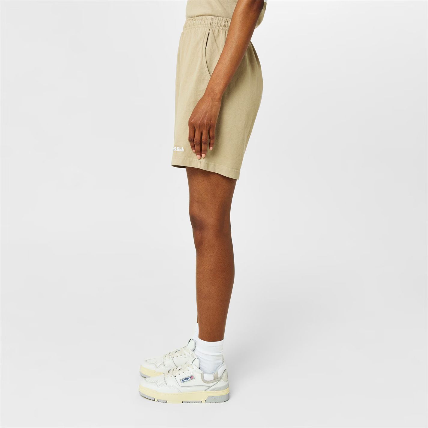 로고 자수 바지 Serif Logo Embroidered Shorts 546545 Elephant