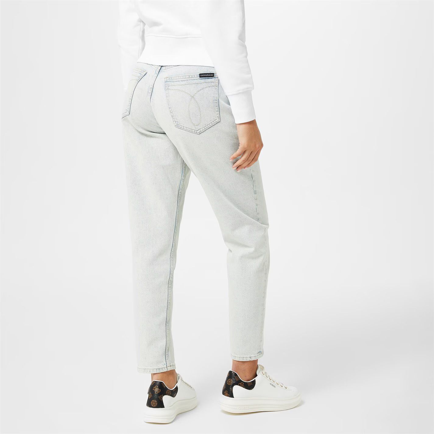 스니커즈 Guess Salerno Sneaker 234709 White / Ochra