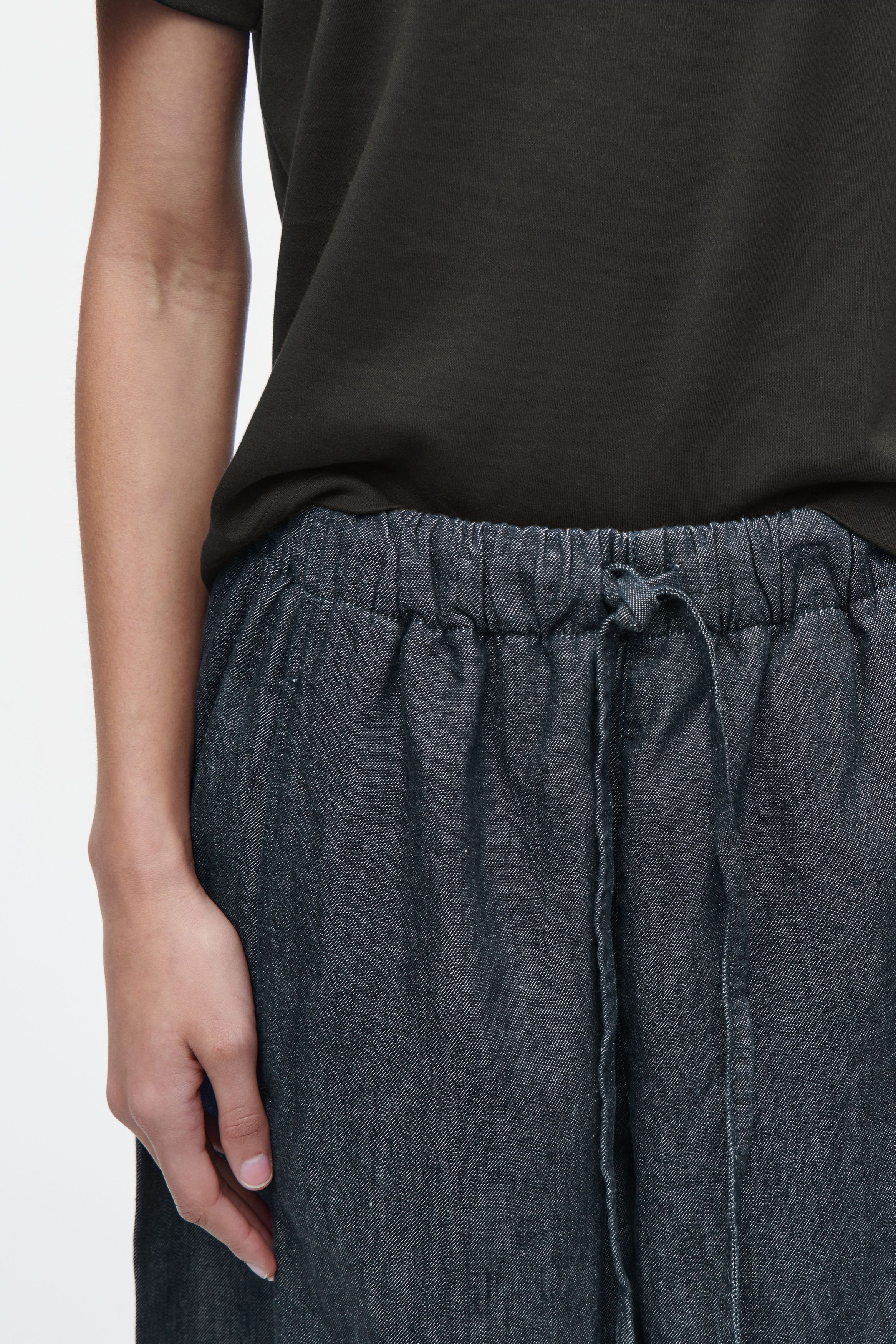 데님 드로우스트링 바지 BARREL-LEG DENIM DRAWSTRING TROUSERS 1281851002