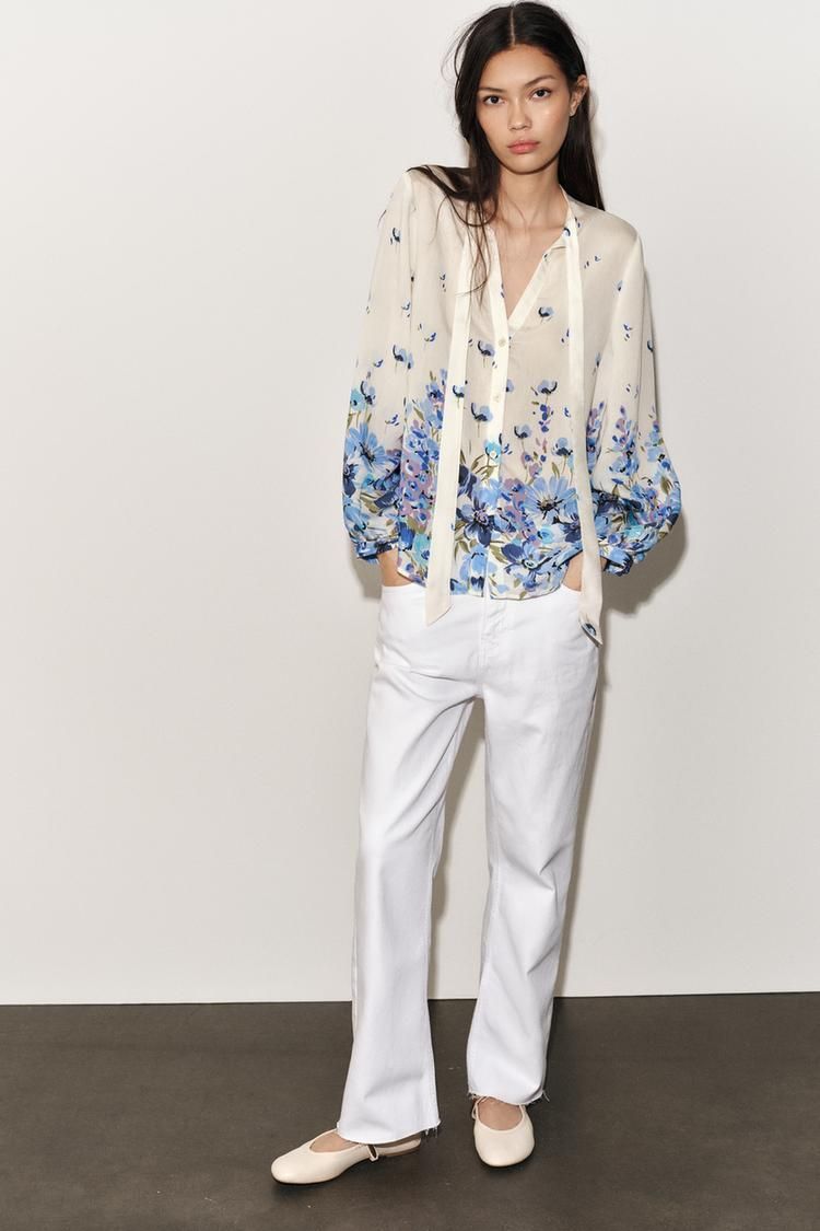 프린팅 블라우스 디테일 PRINTED BLOUSE WITH TIED DETAIL 422701346