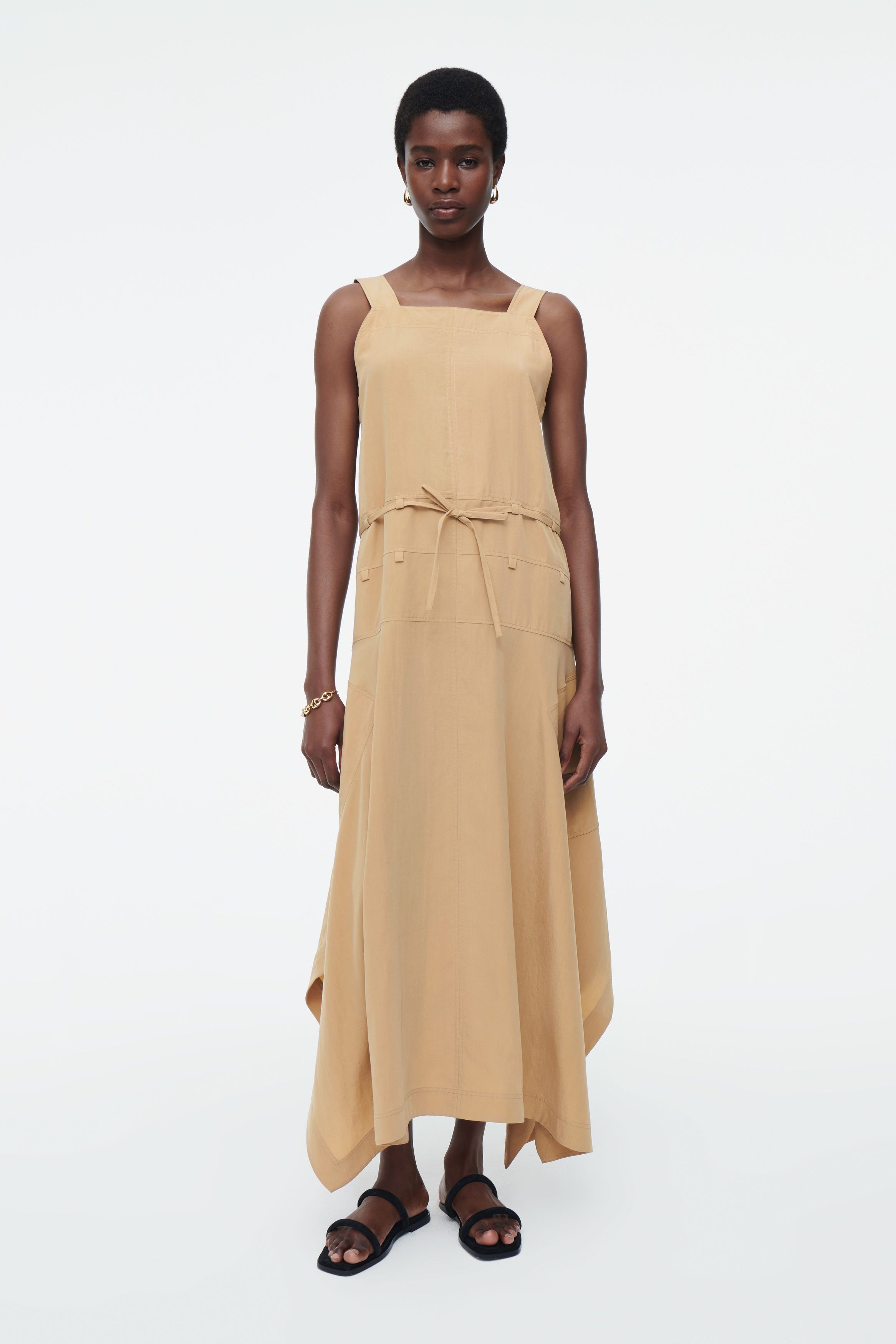 비대칭 맥시 드레스 ASYMMETRIC PARACHUTE MAXI DRESS 1242300001