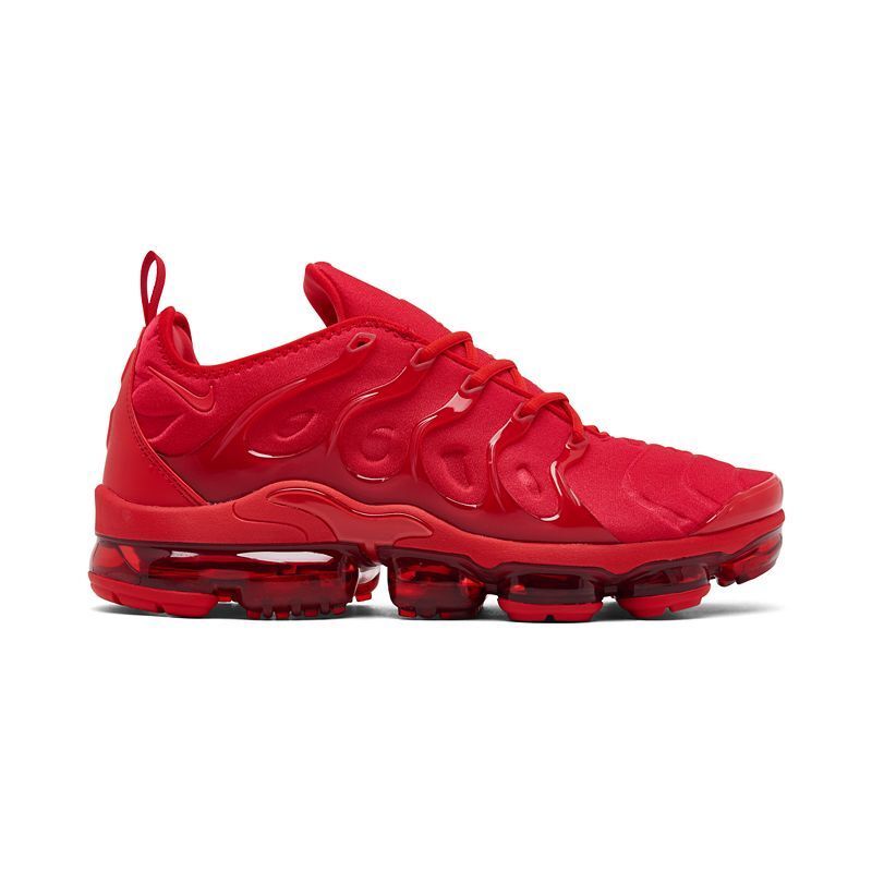 남성 에어 베이퍼맥스 러닝 스니커즈 Men's Air VaporMax Plus Running Sneakers from Finish Line 10530396 Red