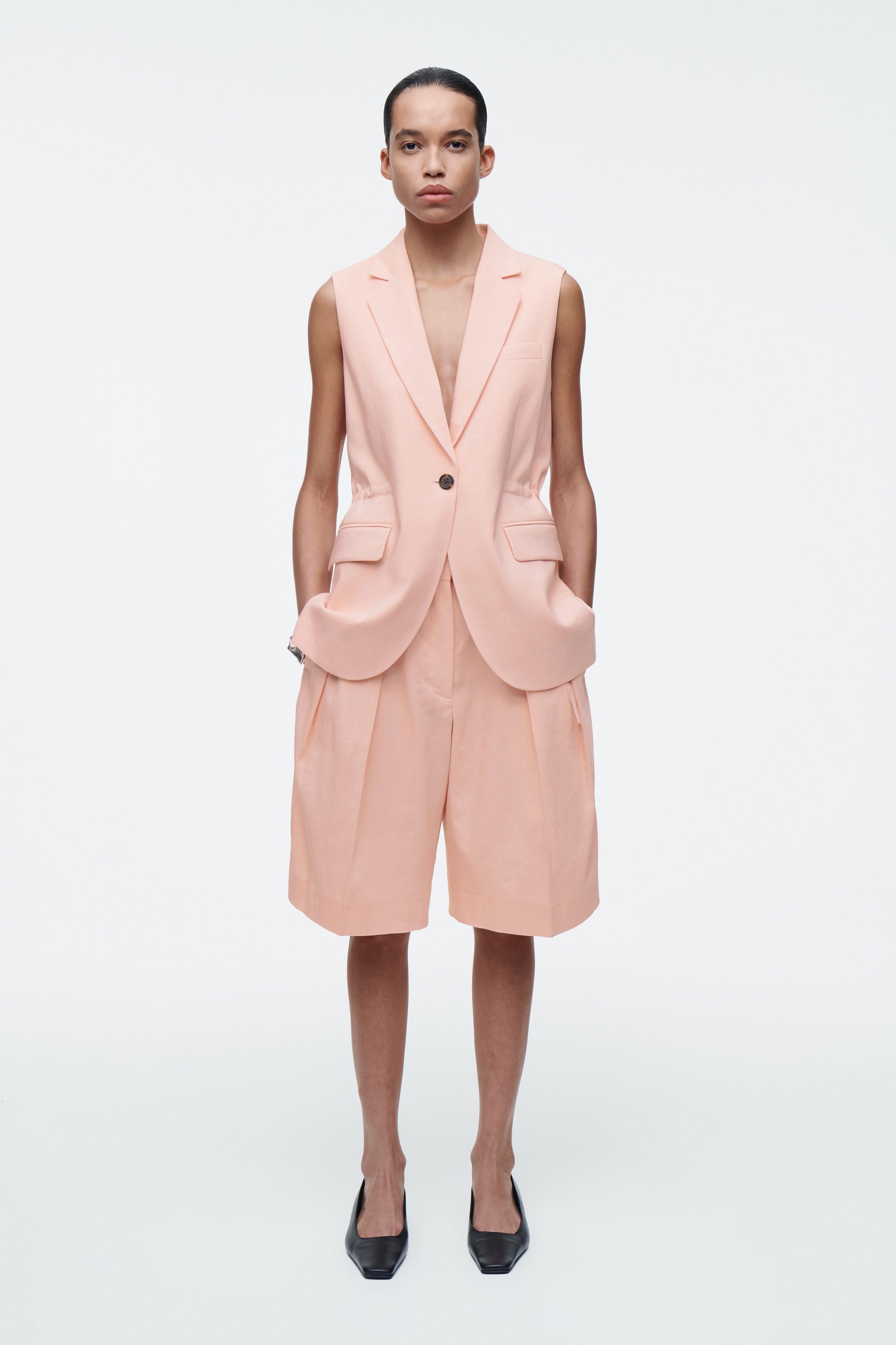 롱라인 플리츠 린넨 바지 LONGLINE PLEATED LINEN SHORTS 1267328002