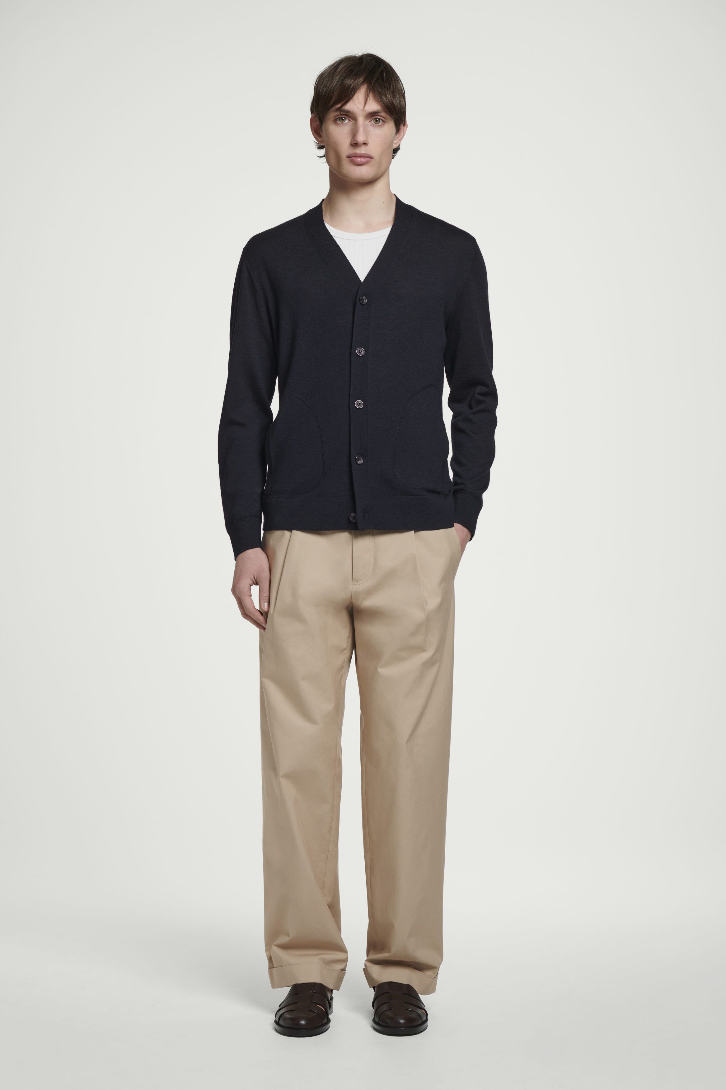메리노 울 브이넥 가디건 MERINO WOOL V-NECK CARDIGAN 1263815002