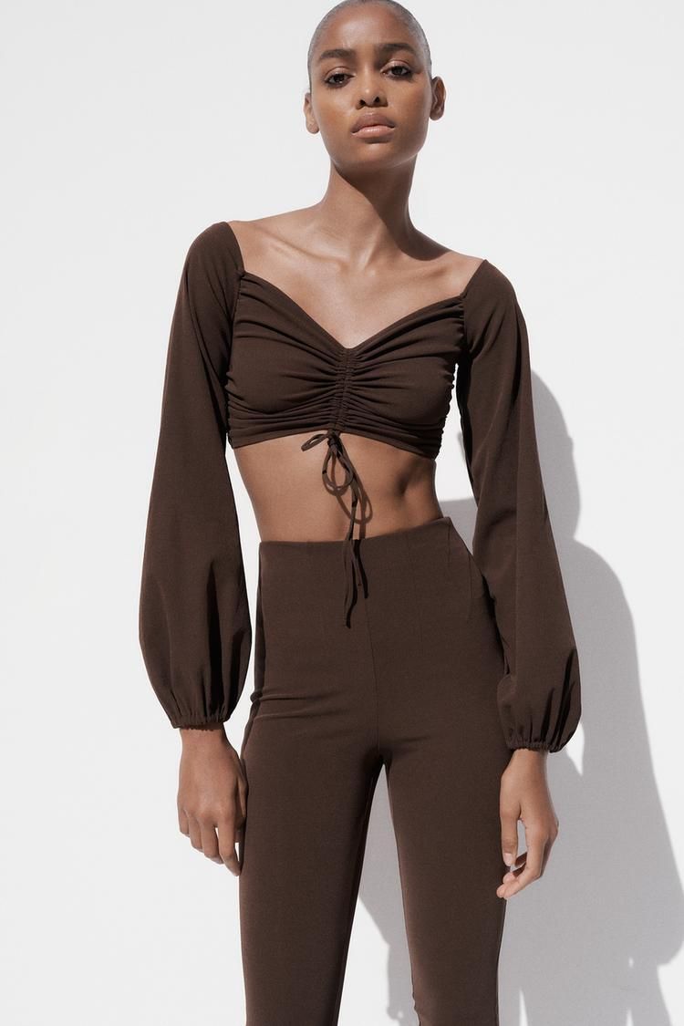 스트래치 컬렉션 크롭 탑 STRETCH GATHERED CROP TOP 429399803