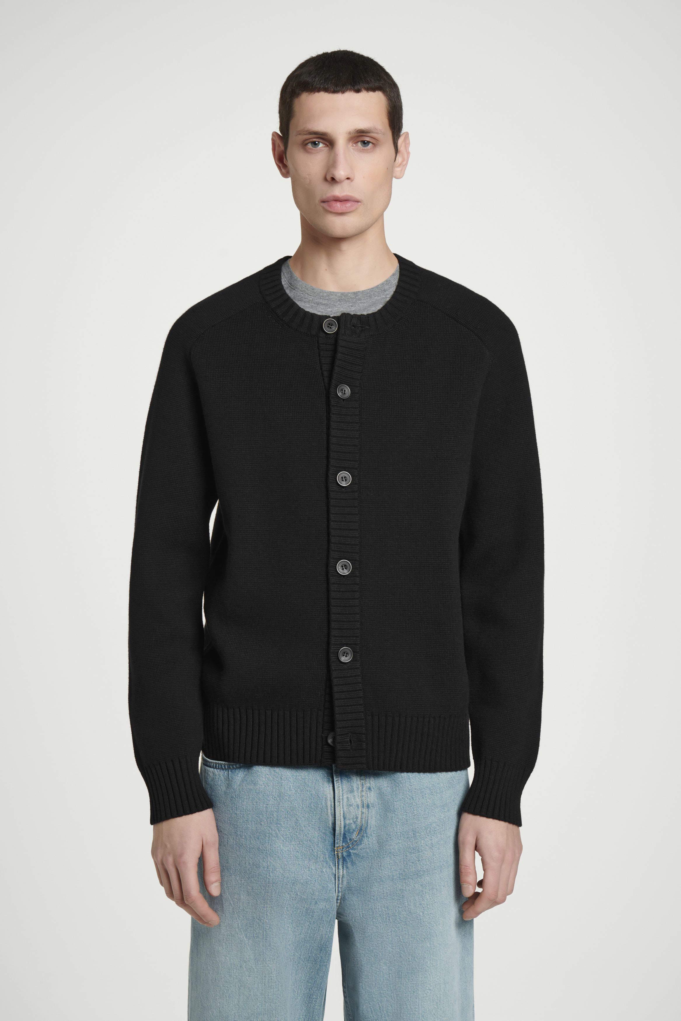 울 크루넥 가디건 WOOL-BLEND CREW-NECK CARDIGAN 1247004002
