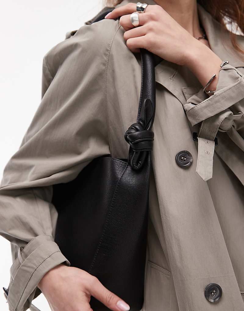 숄더백 블랙 Skye   Schultertasche in Schwarz mit Zierknoten-Tragegriff 207769000SCHWARZ