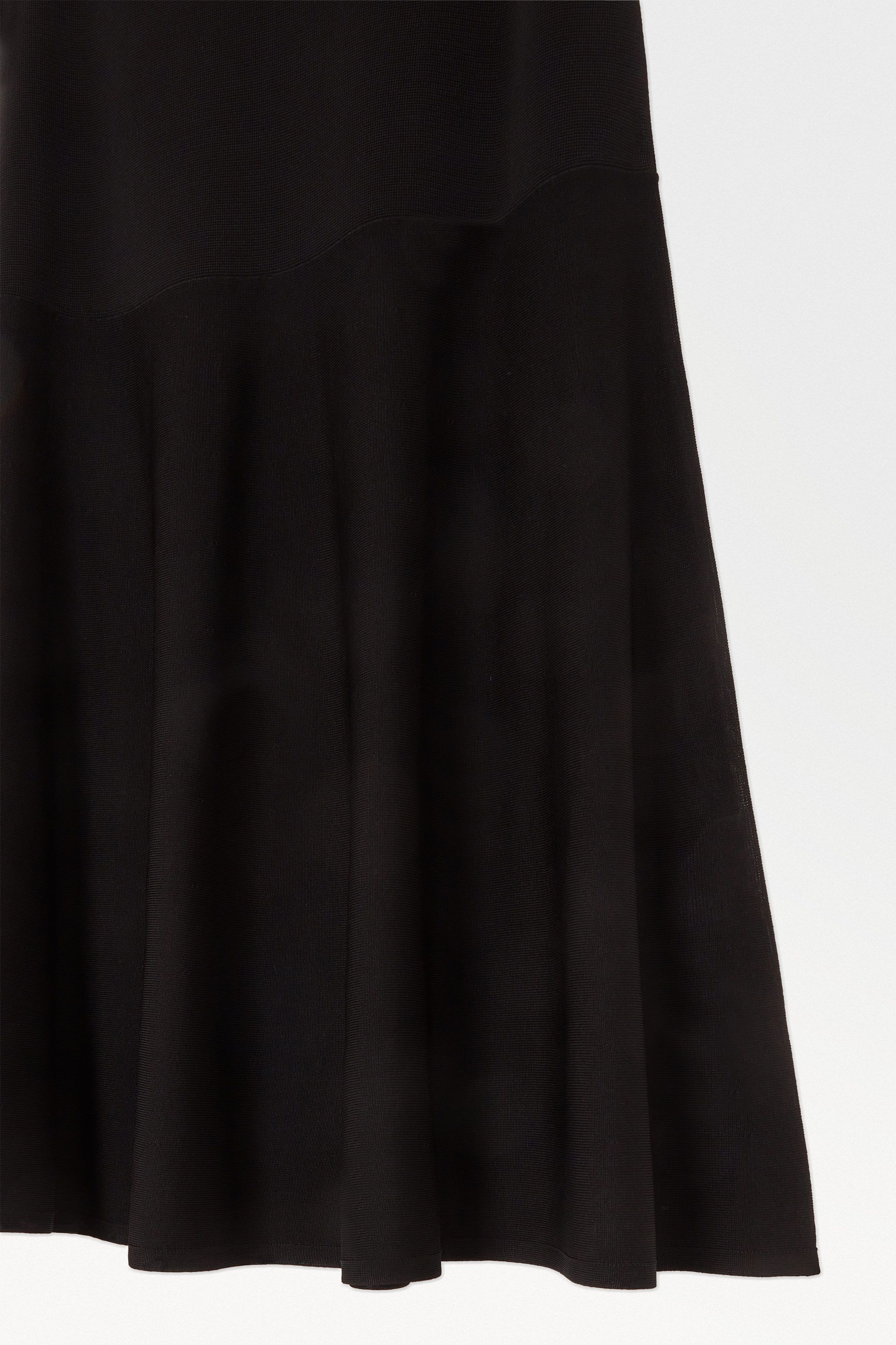 더 플레어 니트 맥시 스커트 THE FLARED KNITTED MAXI SKIRT 1223544001