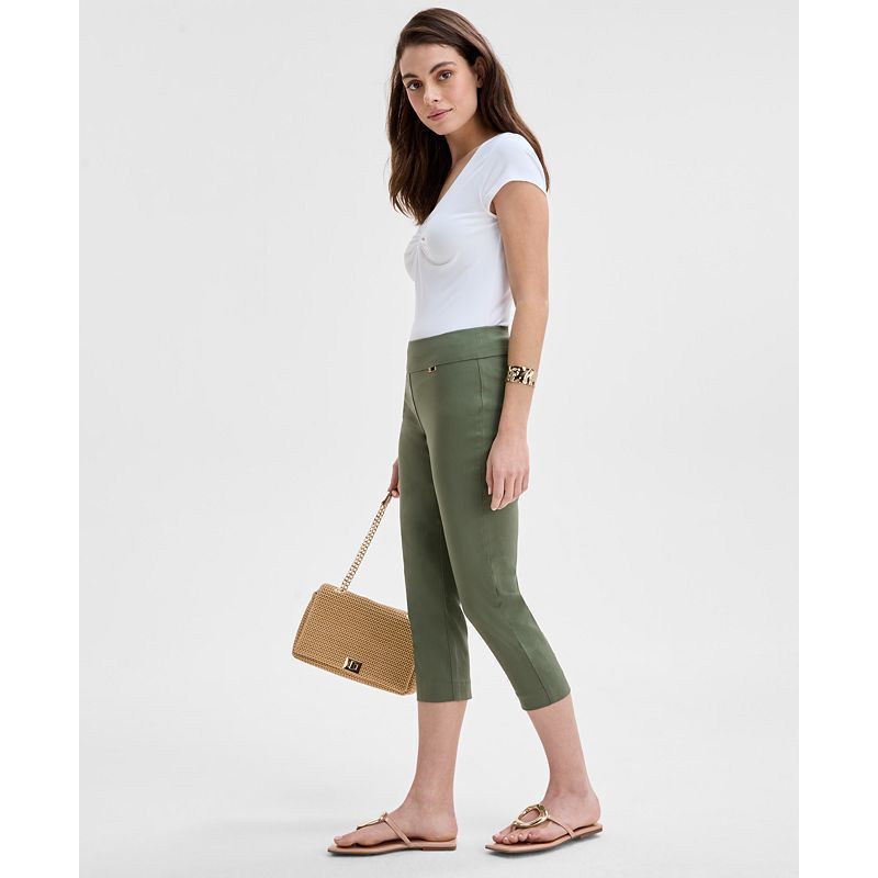 여성 팬츠 Women's Tummy-Control Pull-On Capri Pants, Created for Macy's 15956566 Olivine