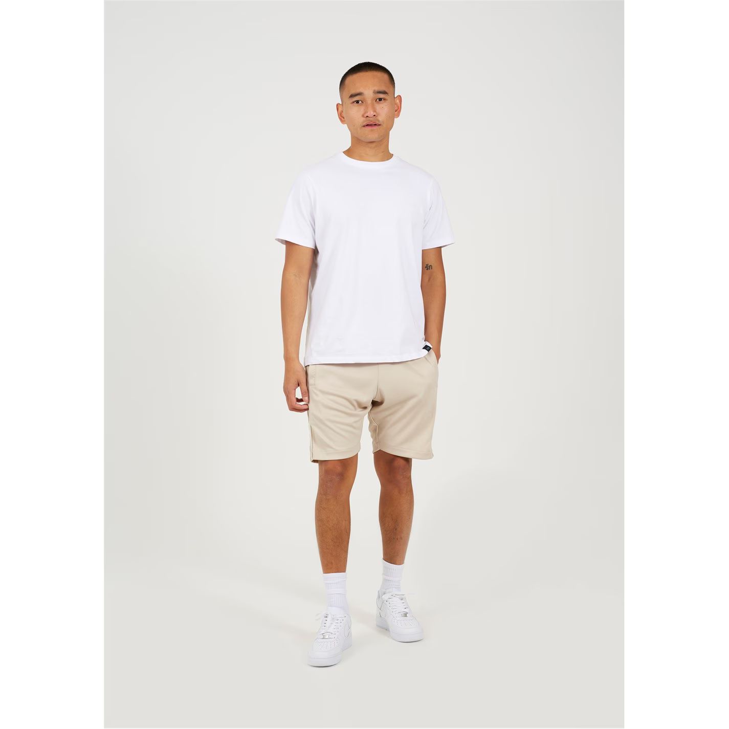 바지 스트라이프 디테일 Shorts with Stripe Detail Stone/White 43020202