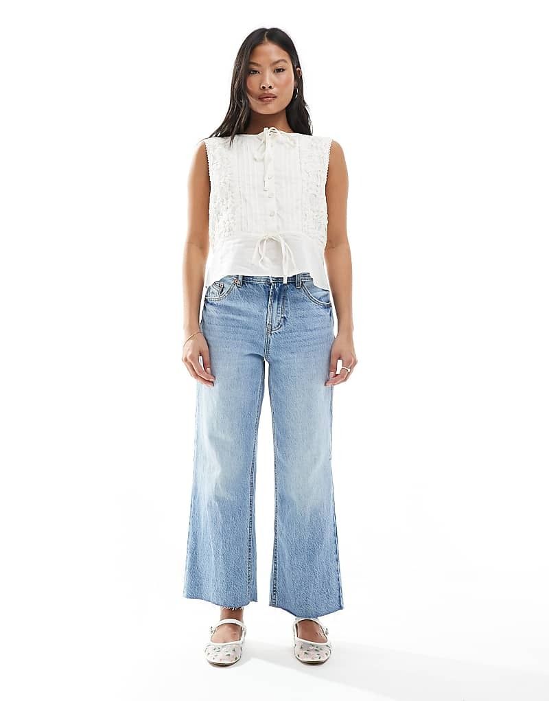 쁘띠 스트레이트 데님 Petite   D96   Verkurzte Straight Jeans in mittlerer Waschung 208163430MBLUE
