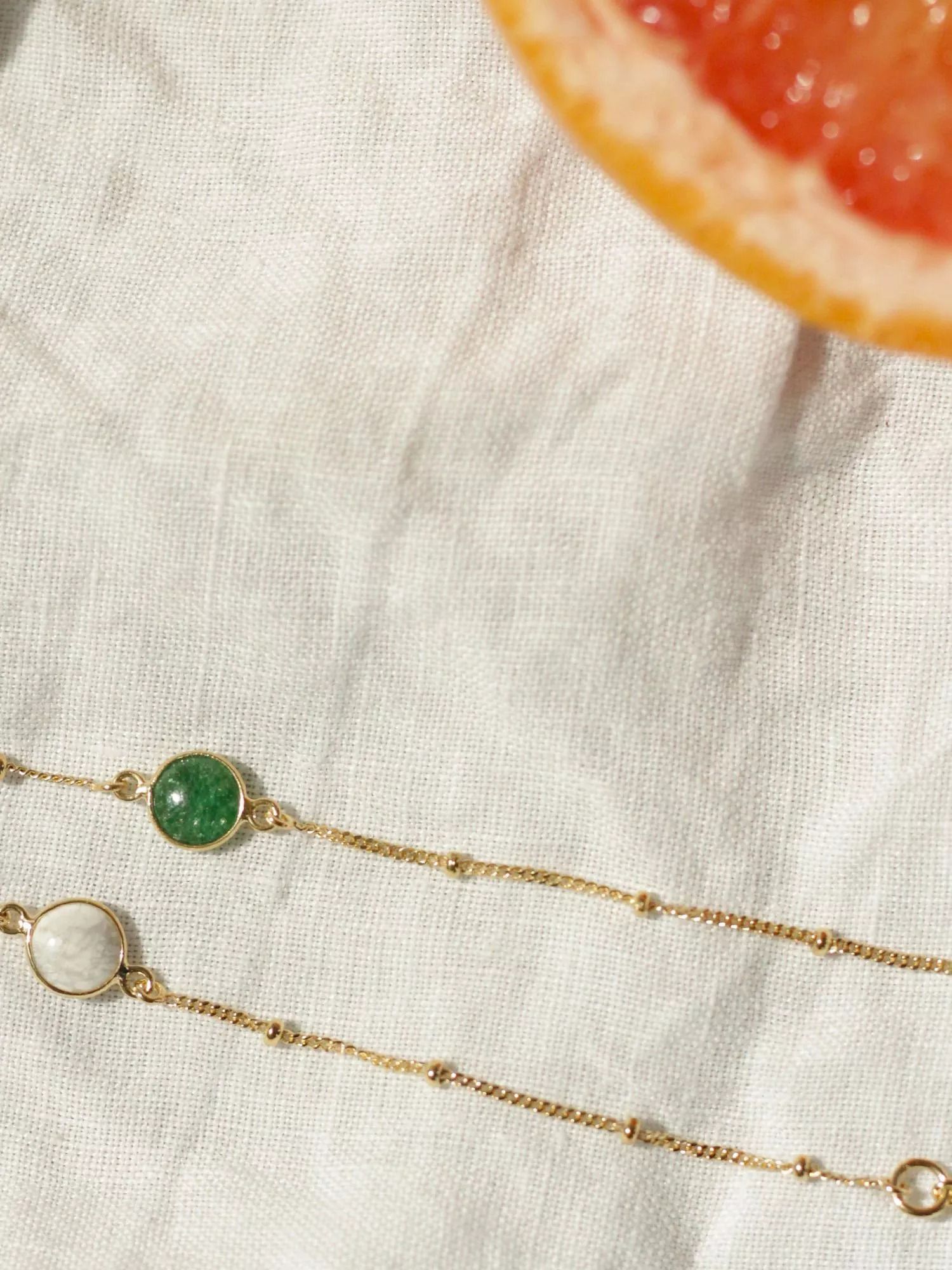 라운드 스톤 체인 팔찌 골드 Round Semi-Precious Healing Stone Bead Chain Bracelet, Gold 113466033 Aventurine