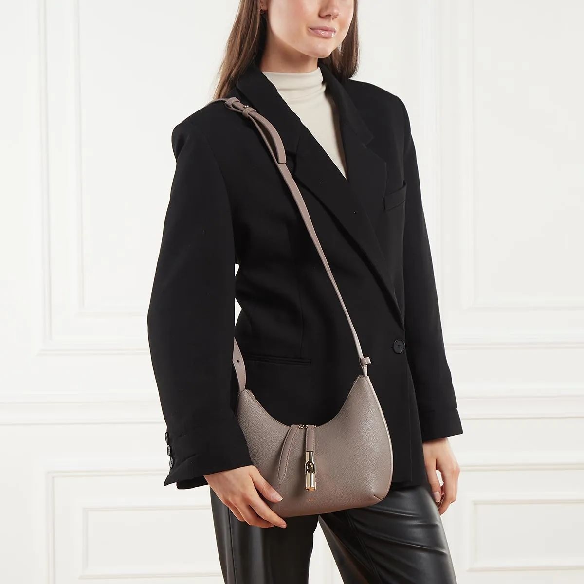 훌라 숄더 가방 스투코 크로스백 Furla Furla Goccia S Shoulder Bag Stucco Gray+Mauve                        Crossbody Bag A0530285
