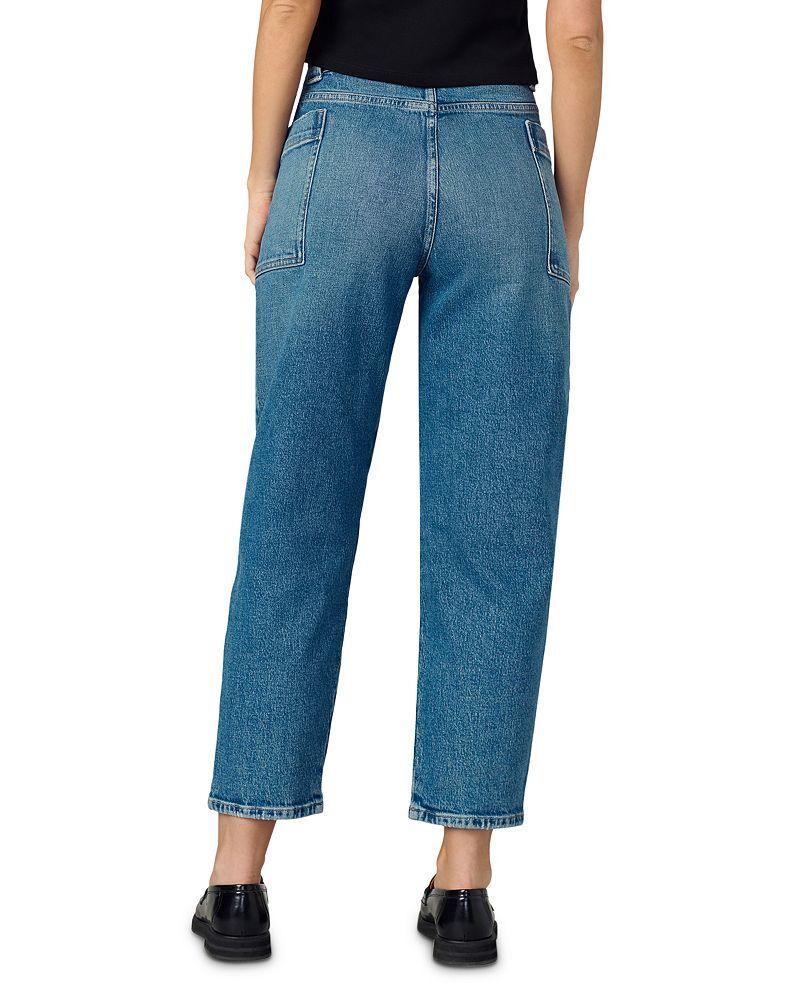 더 패치 포켓 배럴 데님 워시 The Phoebe Patch Pocket Barrel Jeans in Refined Wash 5492999