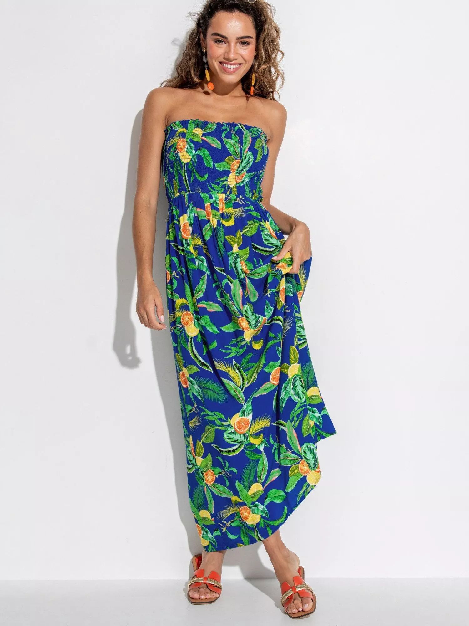 맥시 비치 드레스 블루 Strapless Shirred Bodice Maxi Beach Dress, Blue Tropical 113285688