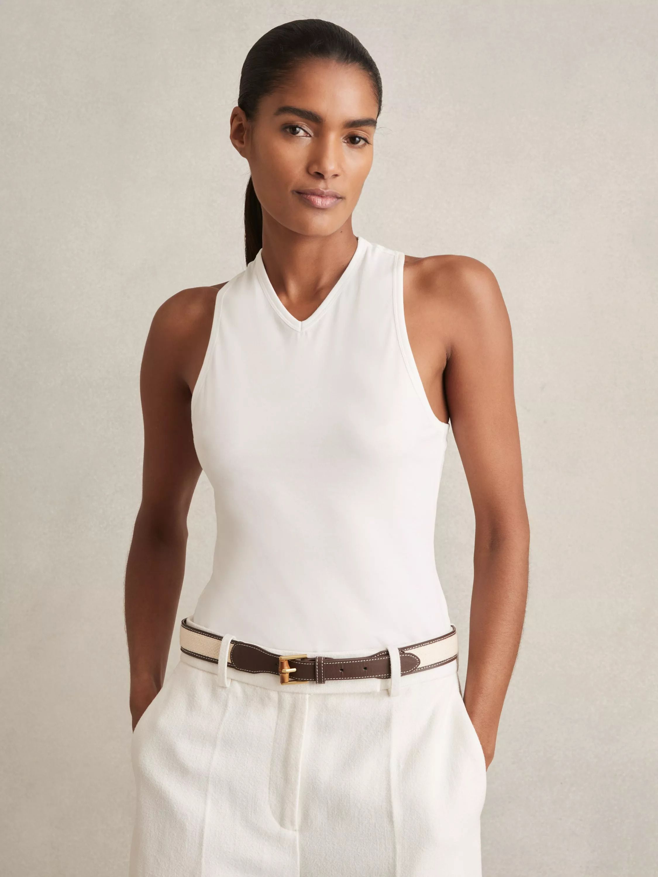 레이서백 베스트 탑 화이트 Clara Racerback Vest Top, White 113524020