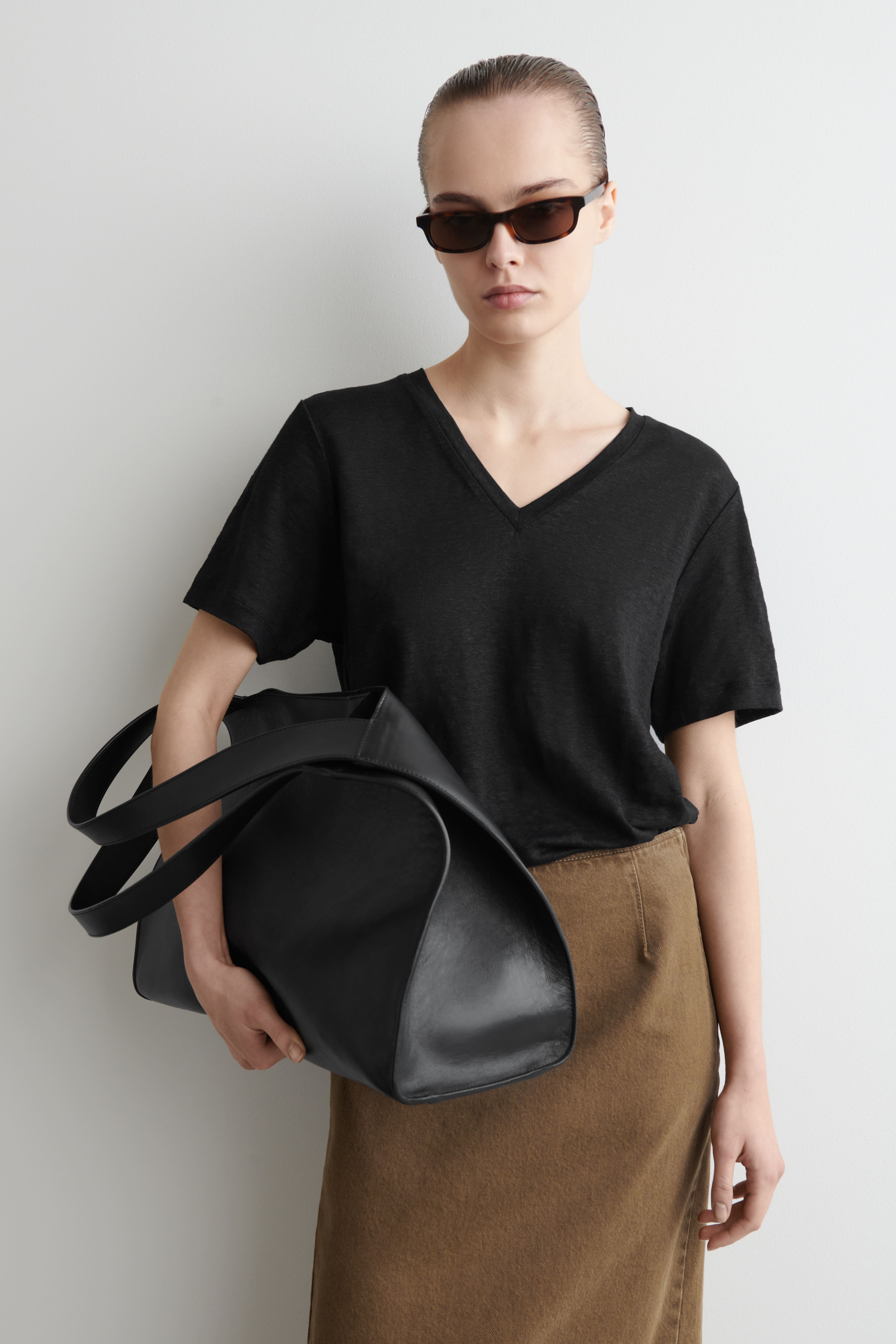 브이넥 린넨 티셔츠 V-NECK LINEN T-SHIRT 1277144002