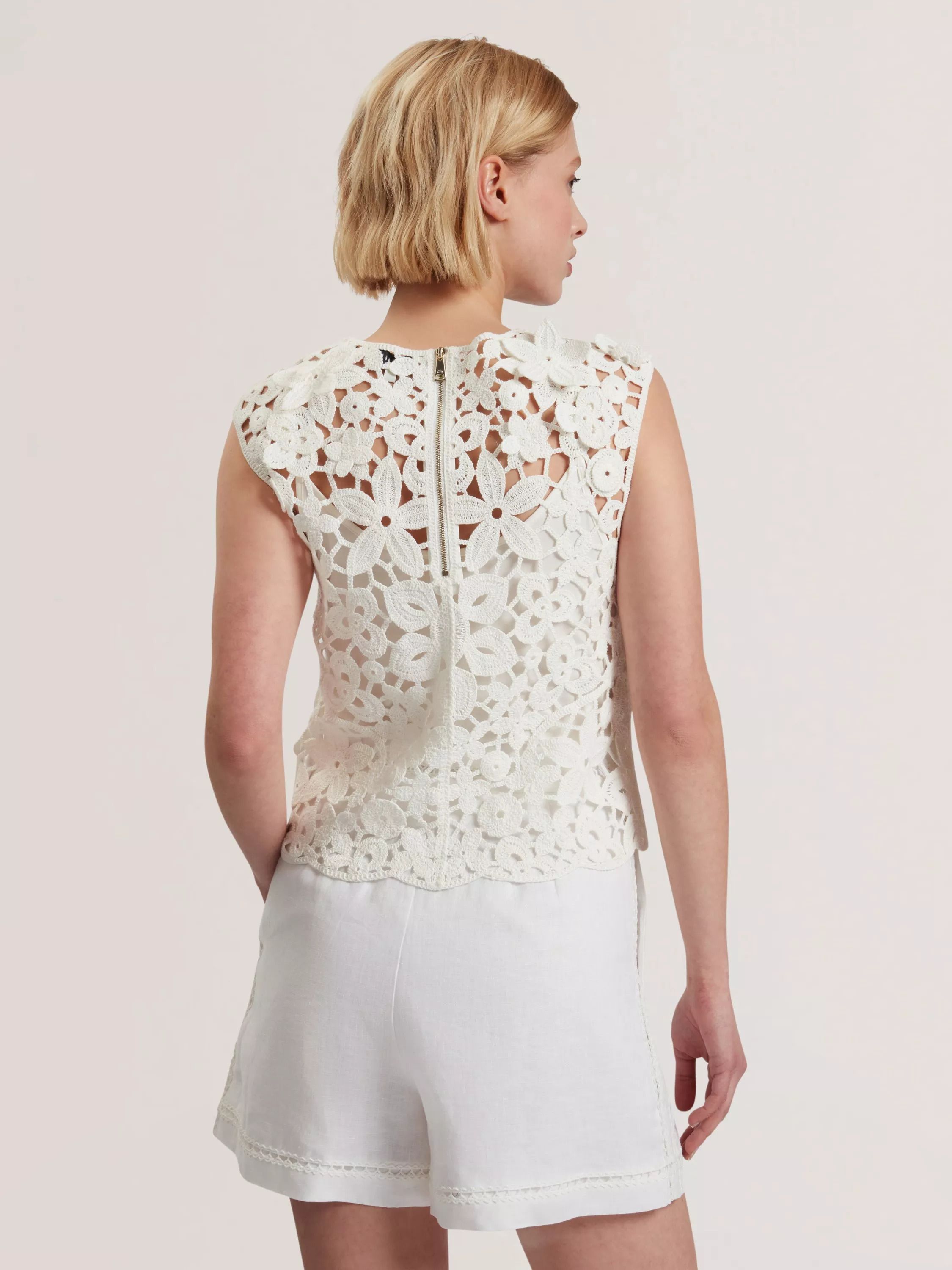 니트 탑 화이트 Joyyra Crochet Knit Top, White 113547439