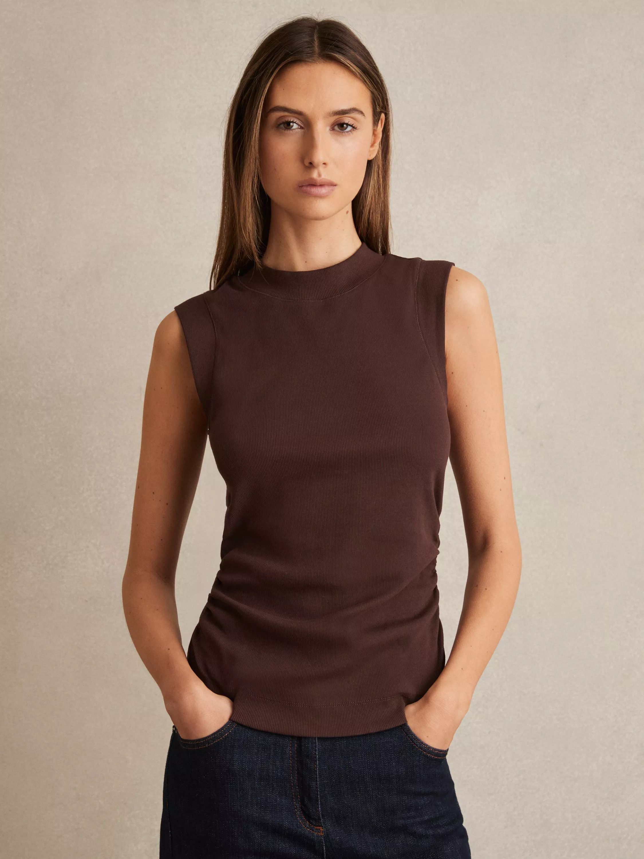 코튼 블렌드 민소매 탑 초콜릿 Trudy Cotton Blend Sleeveless Ruched Top, Chocolate 113593988