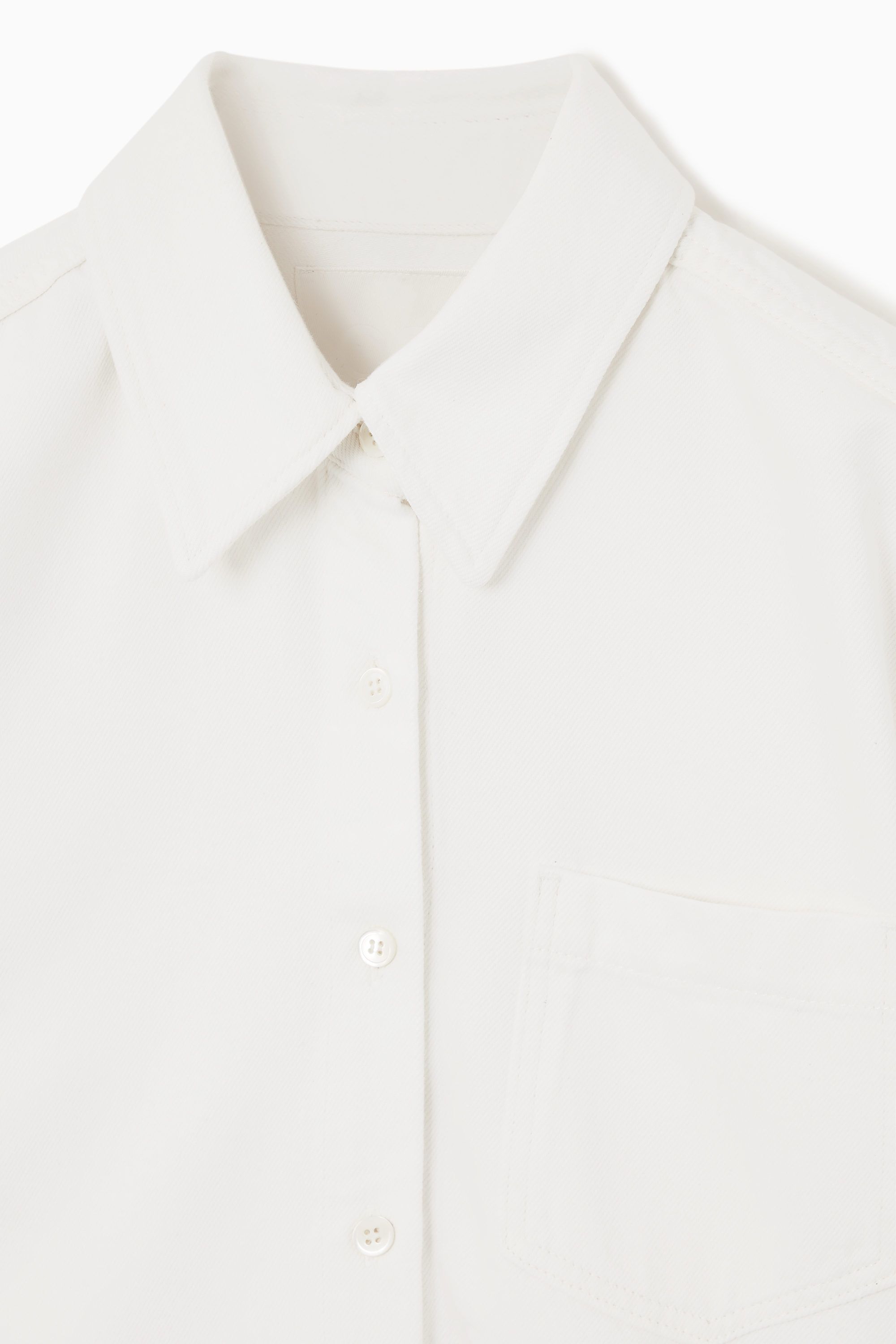 크롭 반팔 데님 셔츠 CROPPED SHORT-SLEEVED DENIM SHIRT 1222514002