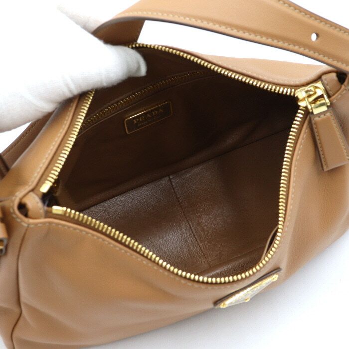 バッグ・カバンその他 PRADA 1B221 V OOM 2CYR Black Medium Leather Shoulder Bag | PRADA